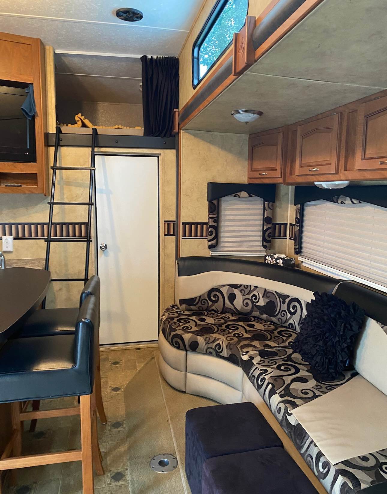 2008 Keystone raptor Raptor toy hauler - RVs & Campers - Lusby ...