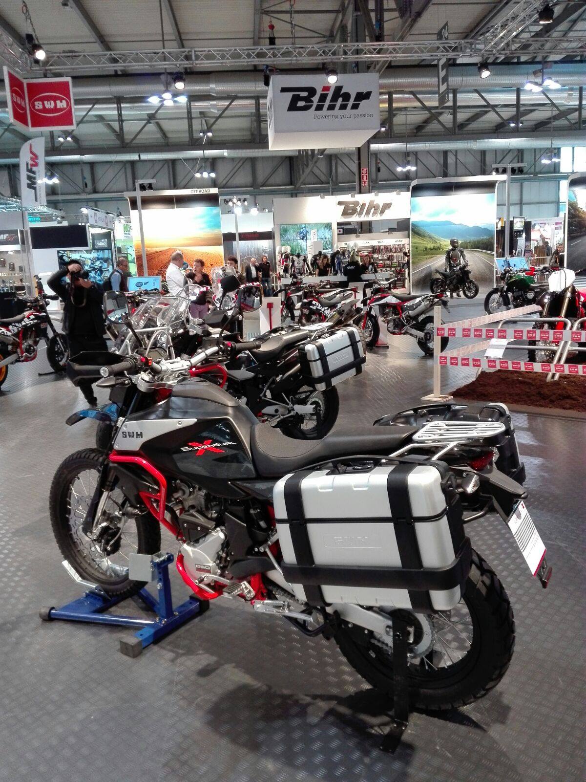 Nuevos variantes del modelo... - SWM Motorcycles Costa Rica