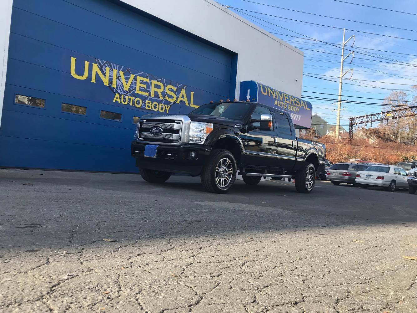 Universal Auto Body & Glass... - Universal Auto Body & Glass