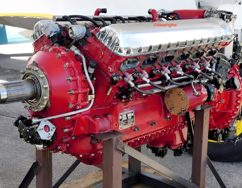 Dr - Packard (Rolls-Royce) Merlin V-1650-7 was the American-built ...