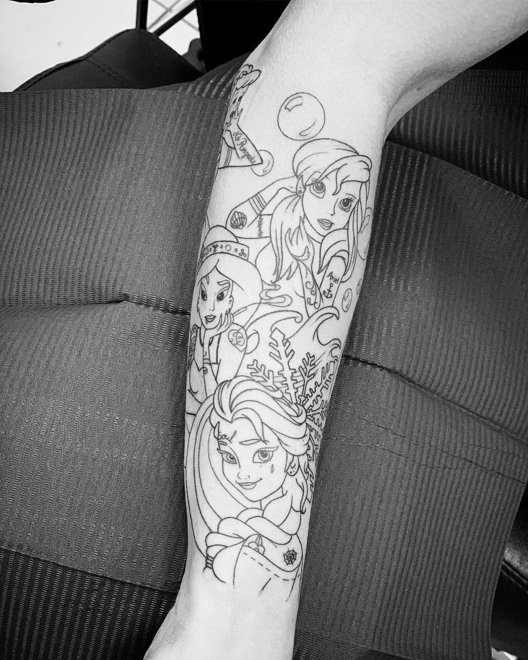 Tatouage Disney Noir Et Blanc