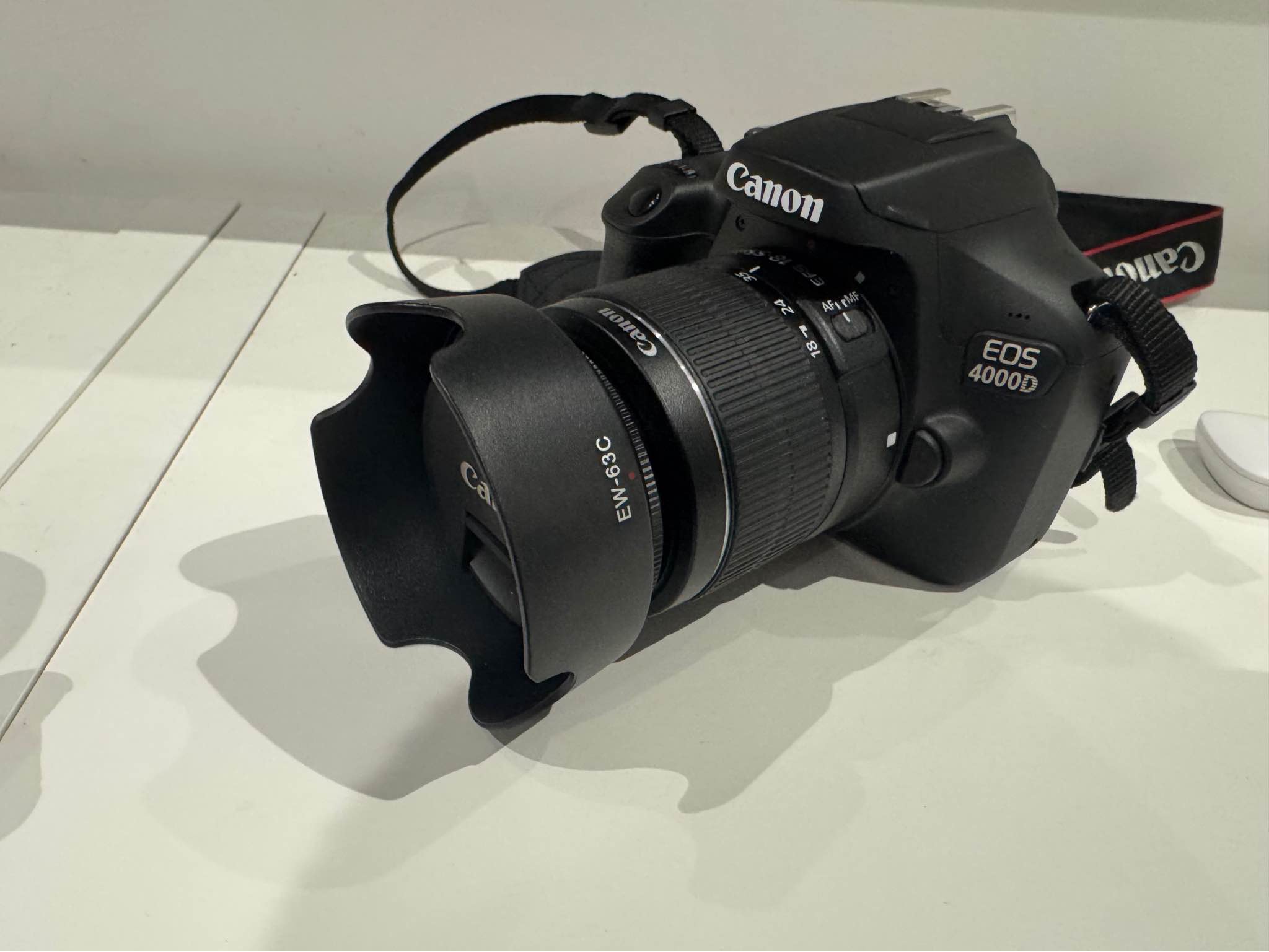 Canon EOS 4000D - Cameras - Brimington | Facebook Marketplace | Facebook