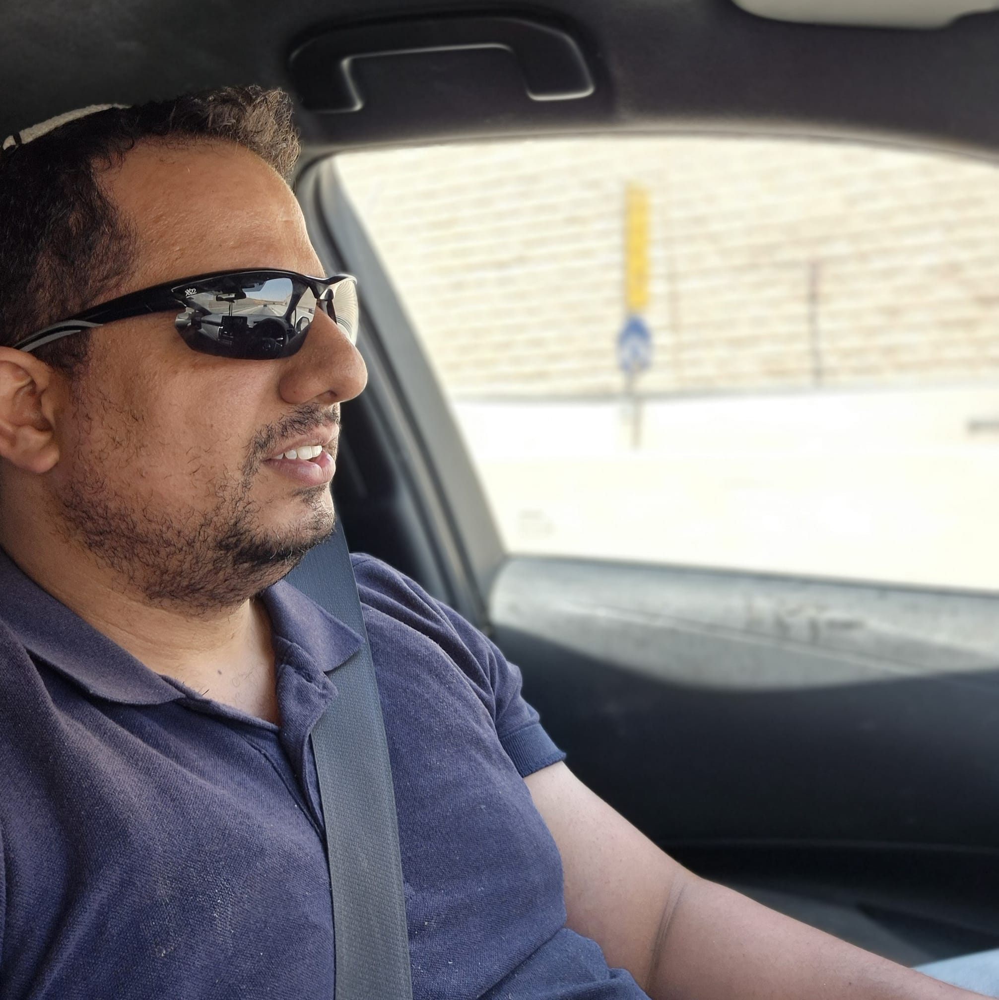מרדכי דוד תובע את נאור נרקיס. דים אמור ראיין את מרדכי דוד בעקבות התקרית ...