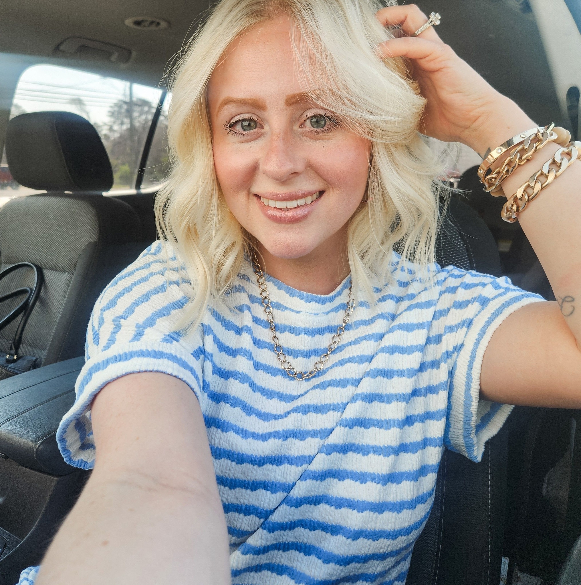 Drop your emoji introduction below so I can get to know you! 👇💛 I'm ...