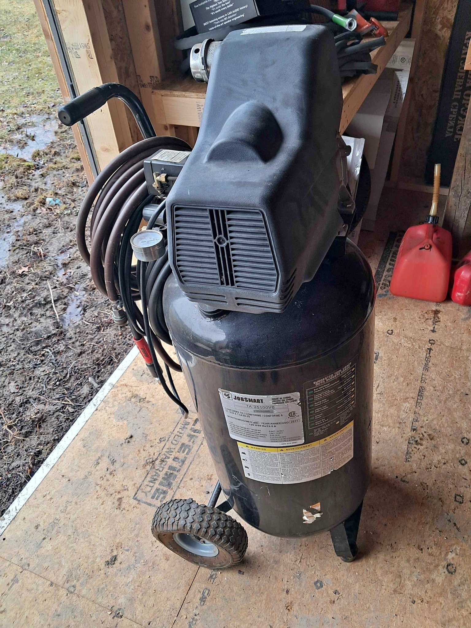 Jobsmart 25 gallon air compressor - Air Compressors - Warren, Ohio ...
