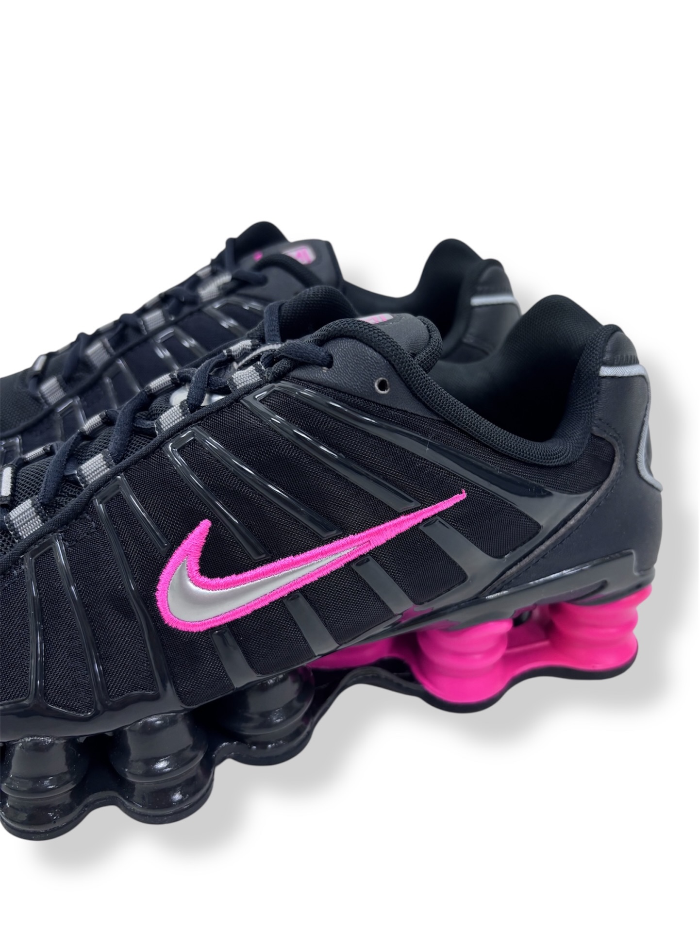 NIKE(ナイキ)から、 