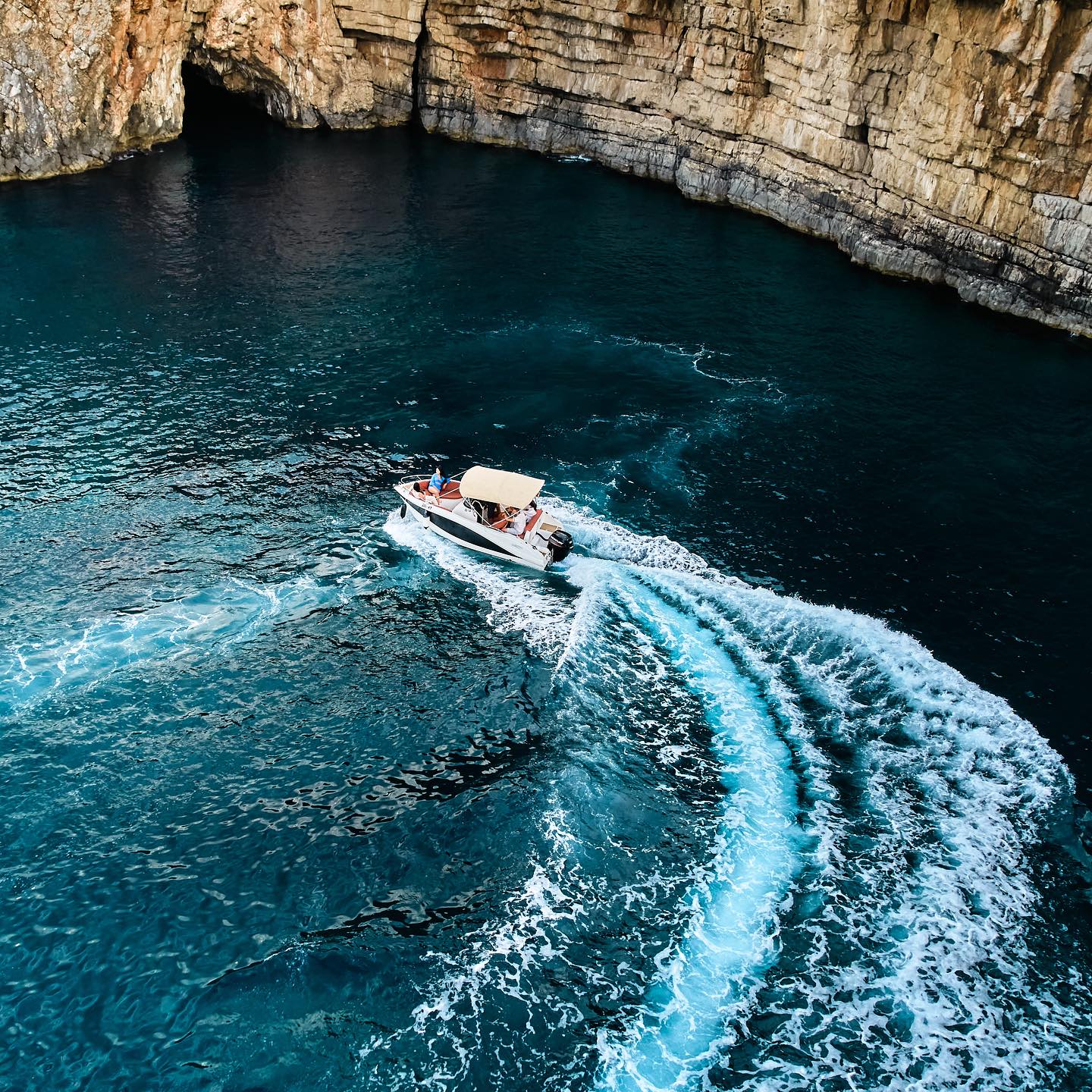 What to Expect on an IPoseidon Boat Tour in Kotor