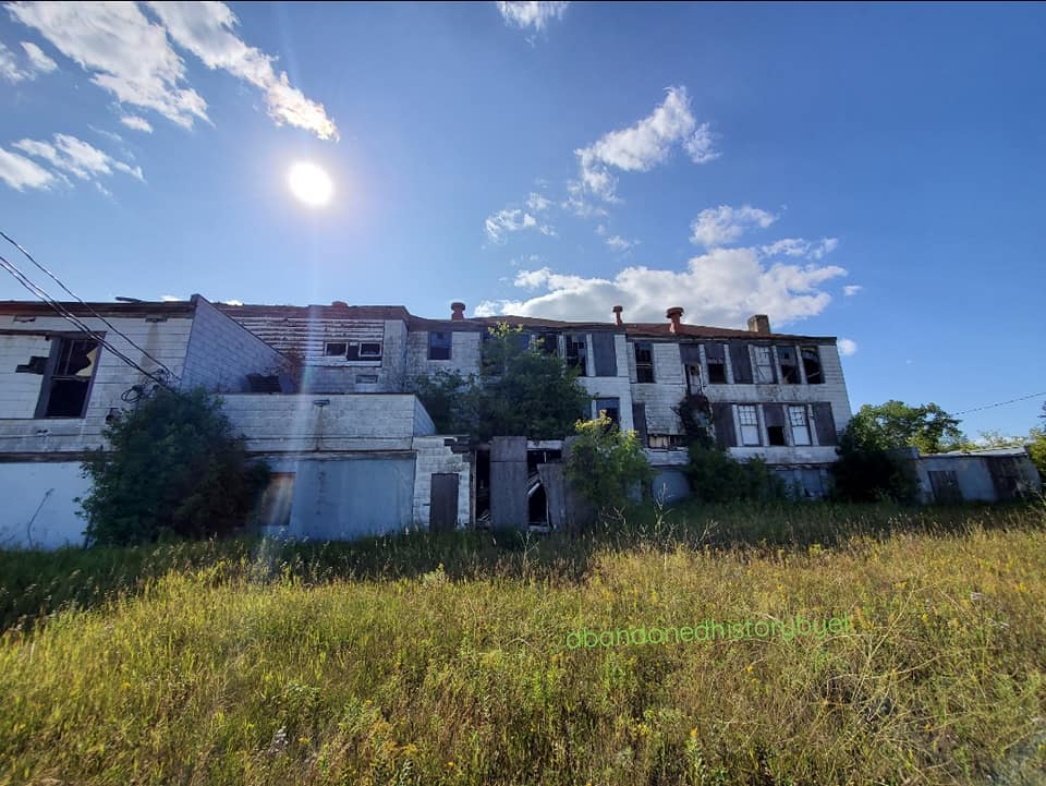 My latest explore was so much... - Abandoned History By E.L.