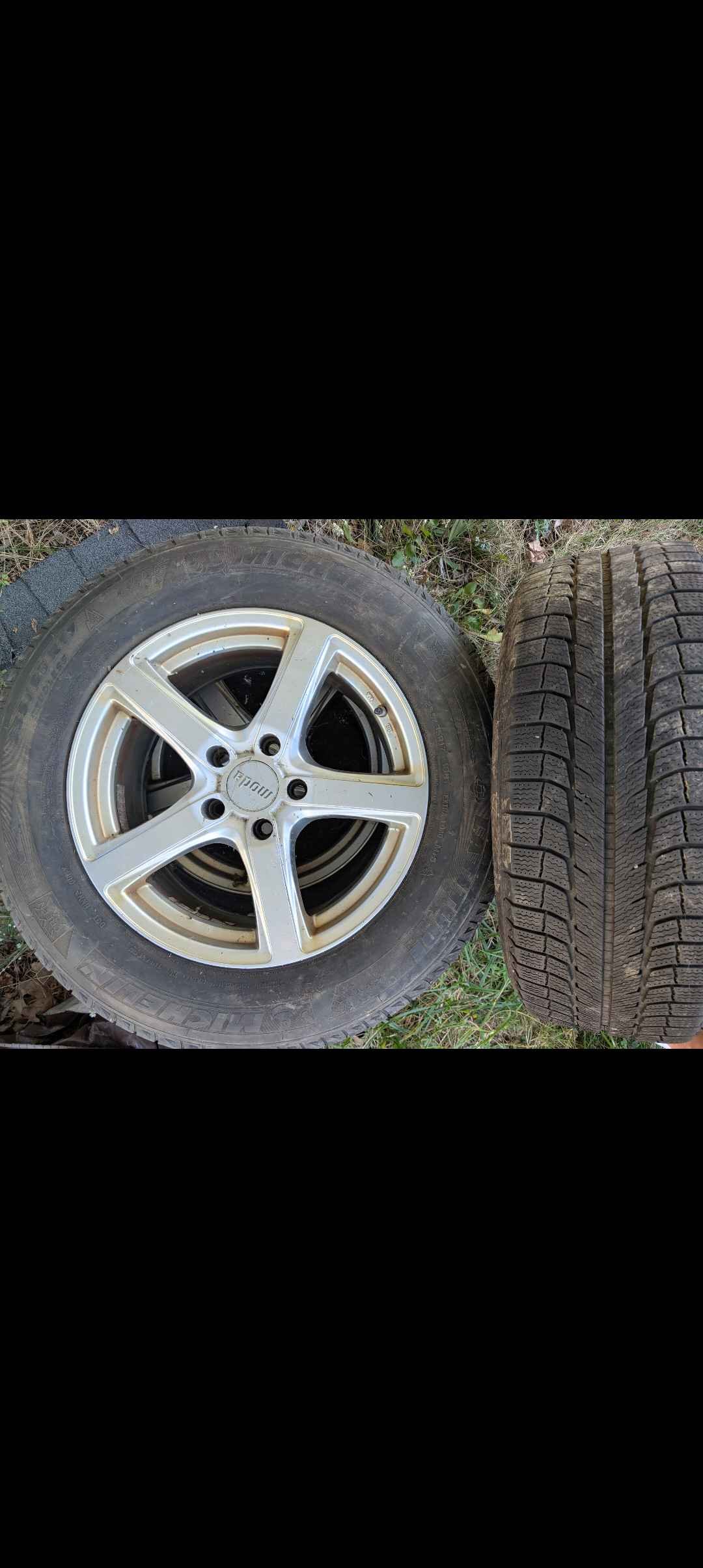 235/65 R 17 Michelin tires with Moda rims - Car Wheels, Tires & Parts ...