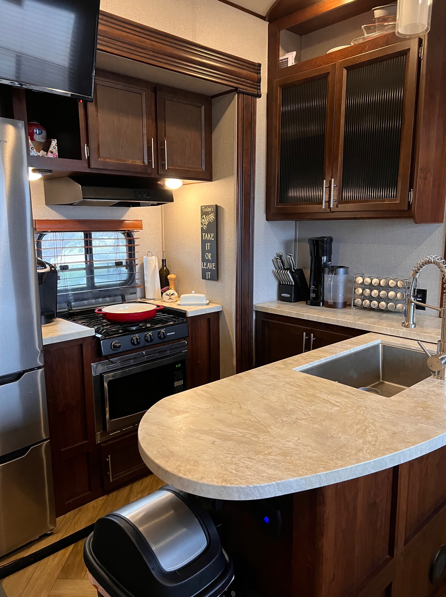Picturing RV Life - Debra and I are popping on to a The Virtual ...
