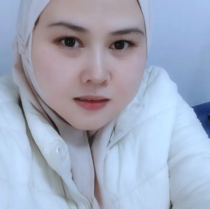 Membahgia kan dri sendiri ia begi ni aja mikiran pagawean mah mtak ...