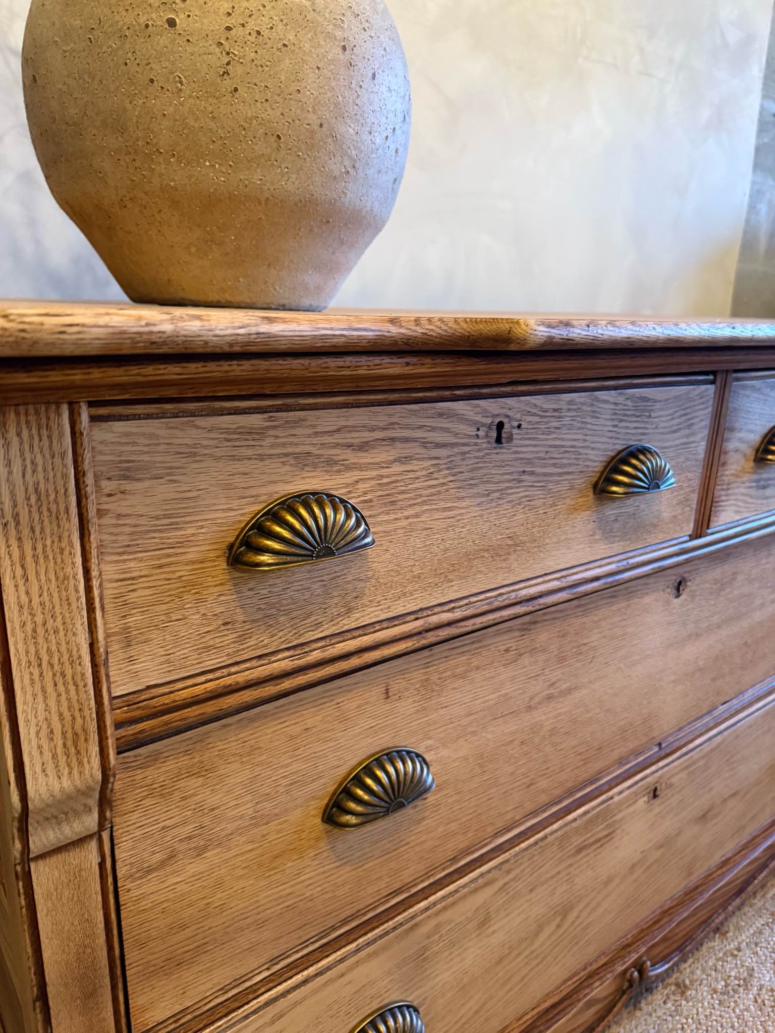 Best HD Pictures about  Knapp Joint Dresser Value  with No AI Images