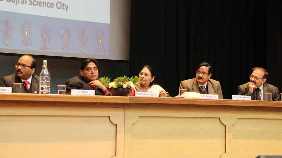 Pushpa Gujral... - Pushpa Gujral Science City, Kapurthala