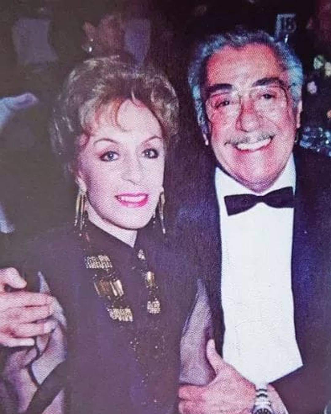 Mari - Luis Aguilar con su esposa Rosario Gálvez, también reconocida ...