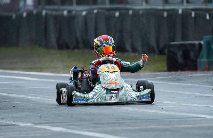 Strawberry Racing added a new photo —... - Strawberry Racing