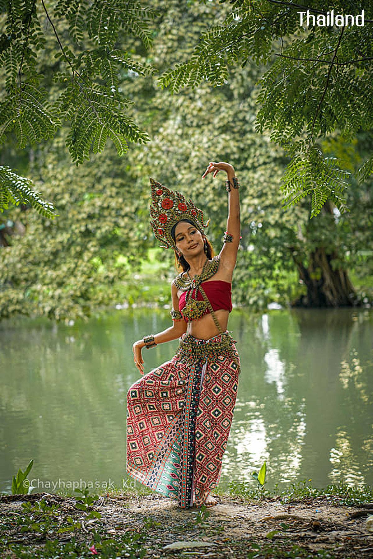 Thai Culture to the World - MANORA KINNAREE มโนราห์กินรี This is a ...