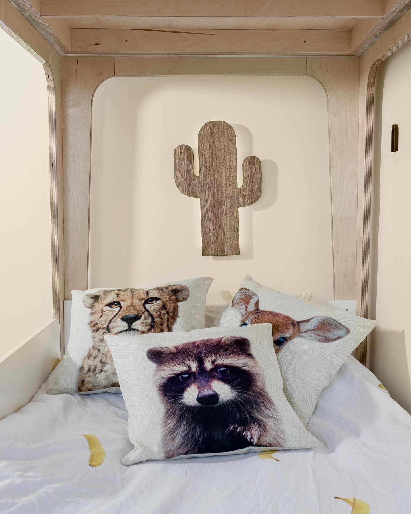 Room Kit By Roni Hadad | Herzliya