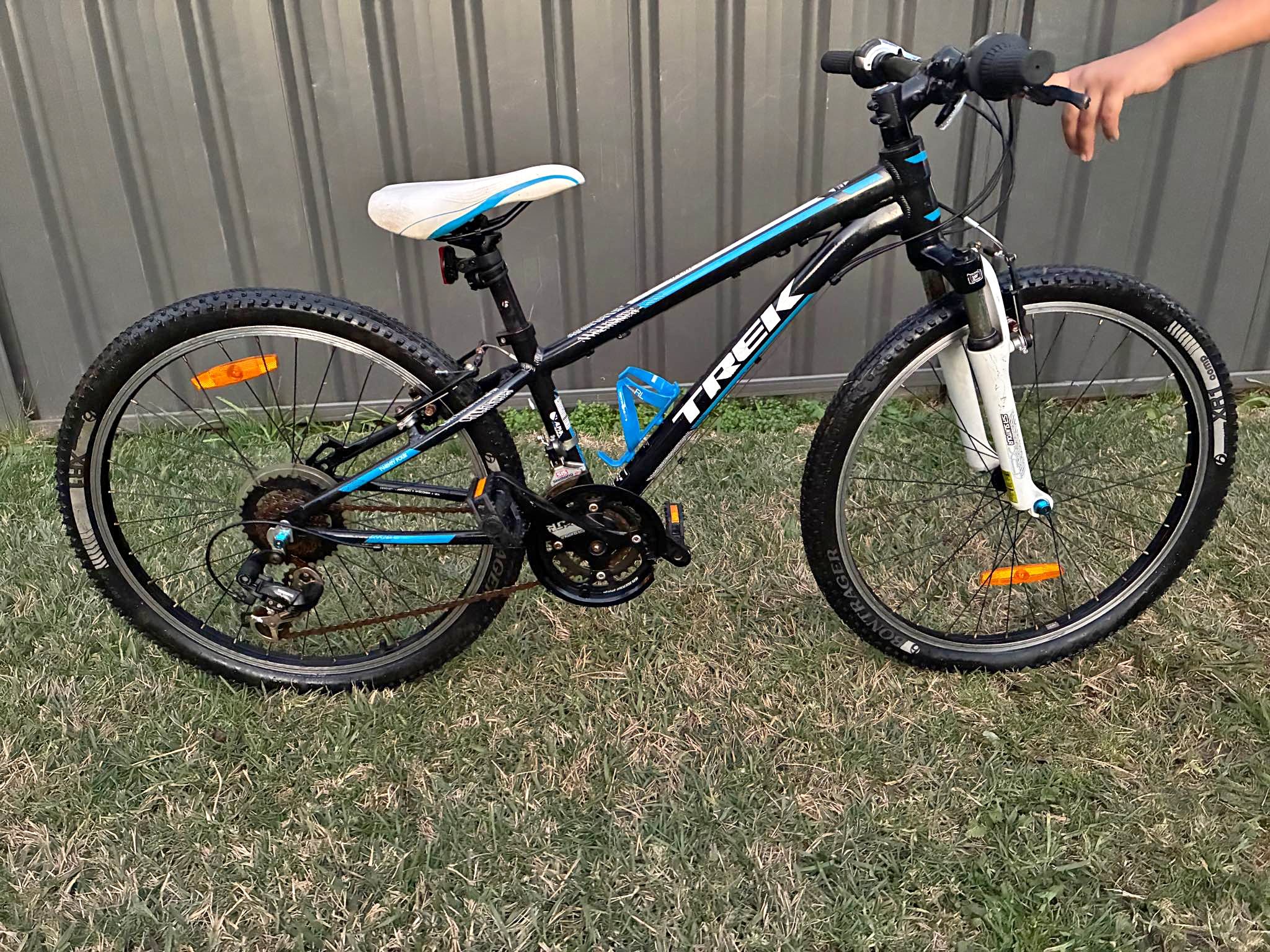metakoo cybertrack 26 inch mountain electric bicycle Re-certified 100 Bike E-Velocipede: Electric Version of Explore more with the coastalblue-hidden Color:fig