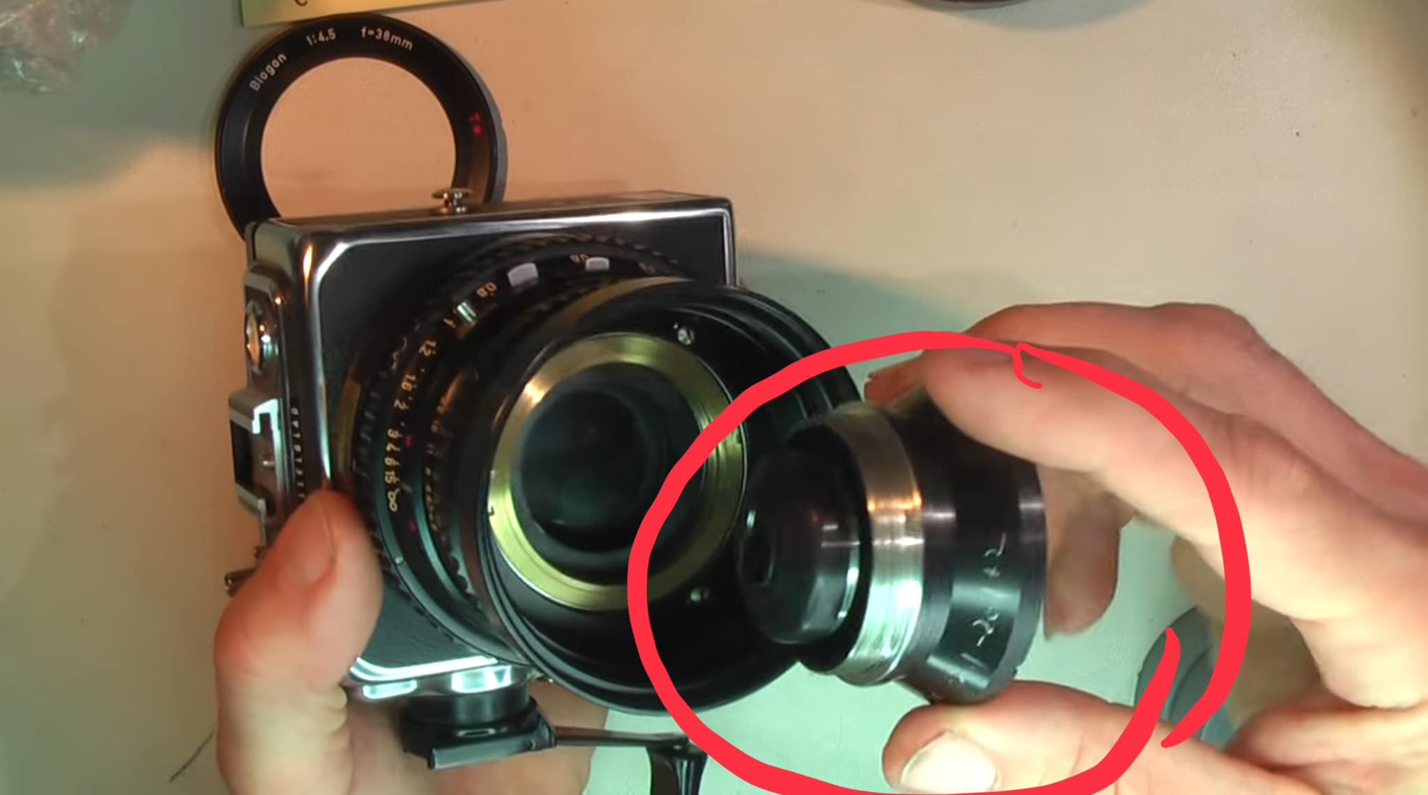 903swc ultra-wide angle camera with biogon lens