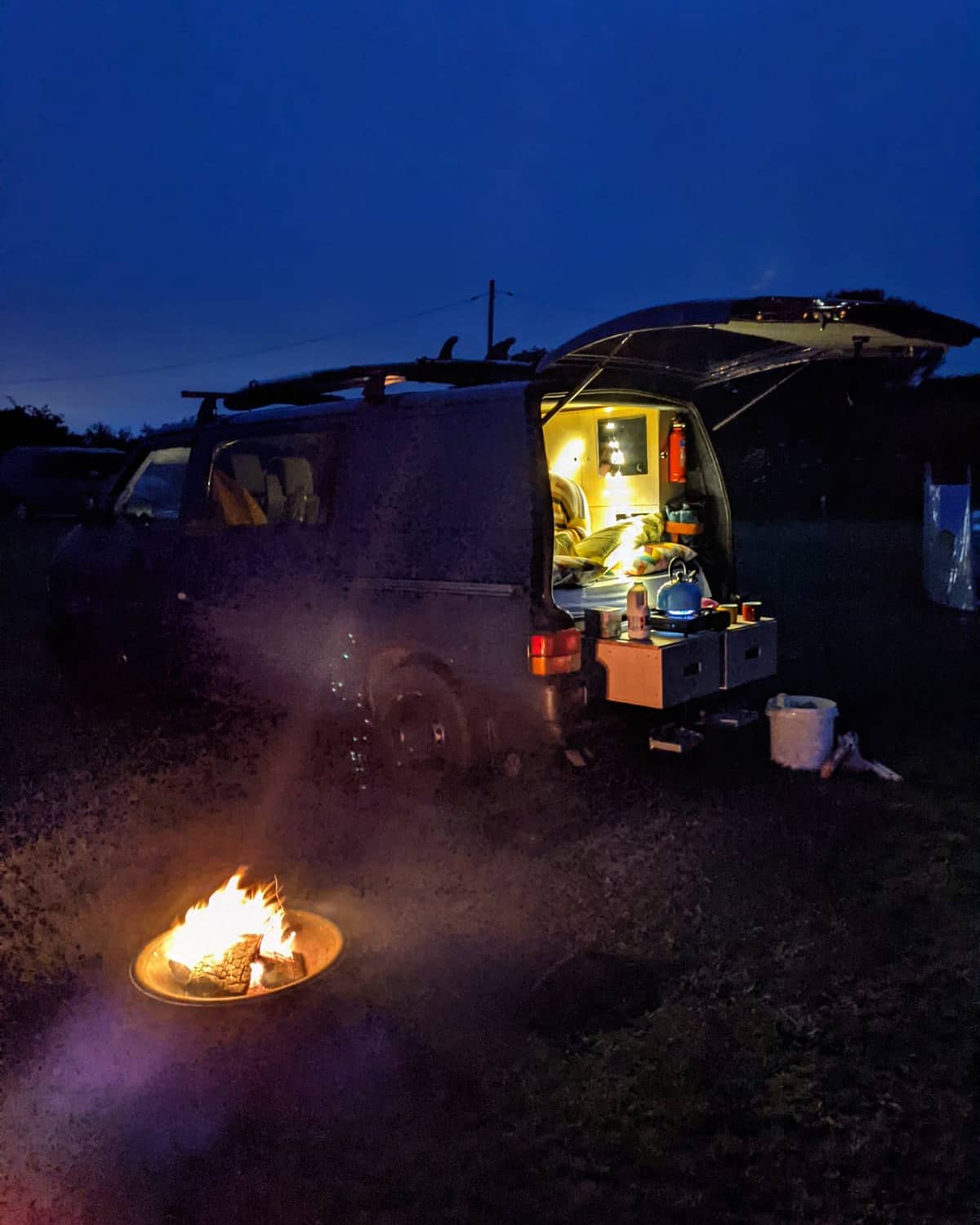 🌜🔥The definition of a chilled setup!... - The Campervan Guys