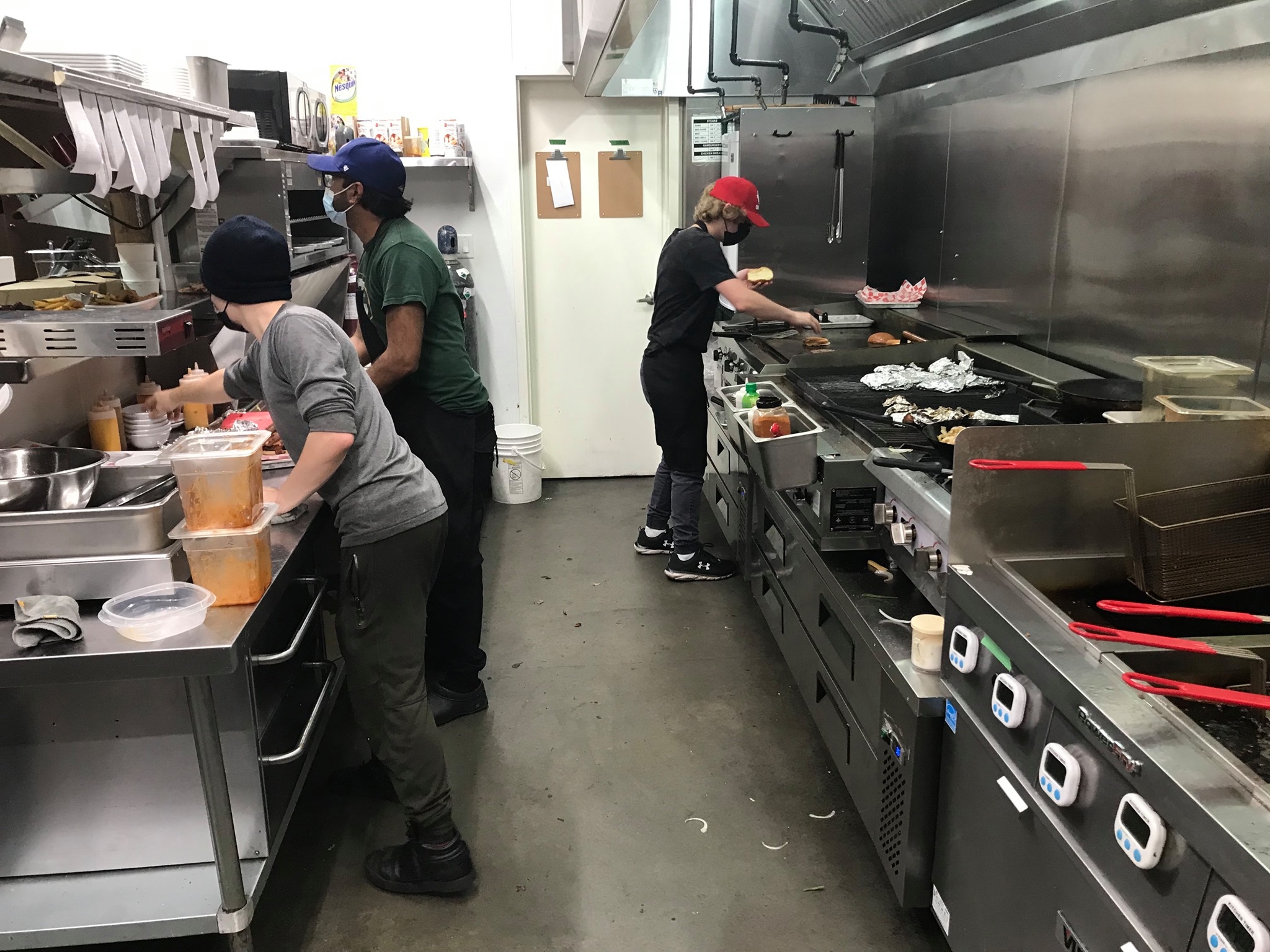 Pitmasters Real Wood Pit BBQ / 33321 1st Ave Mission BC | Mission BC