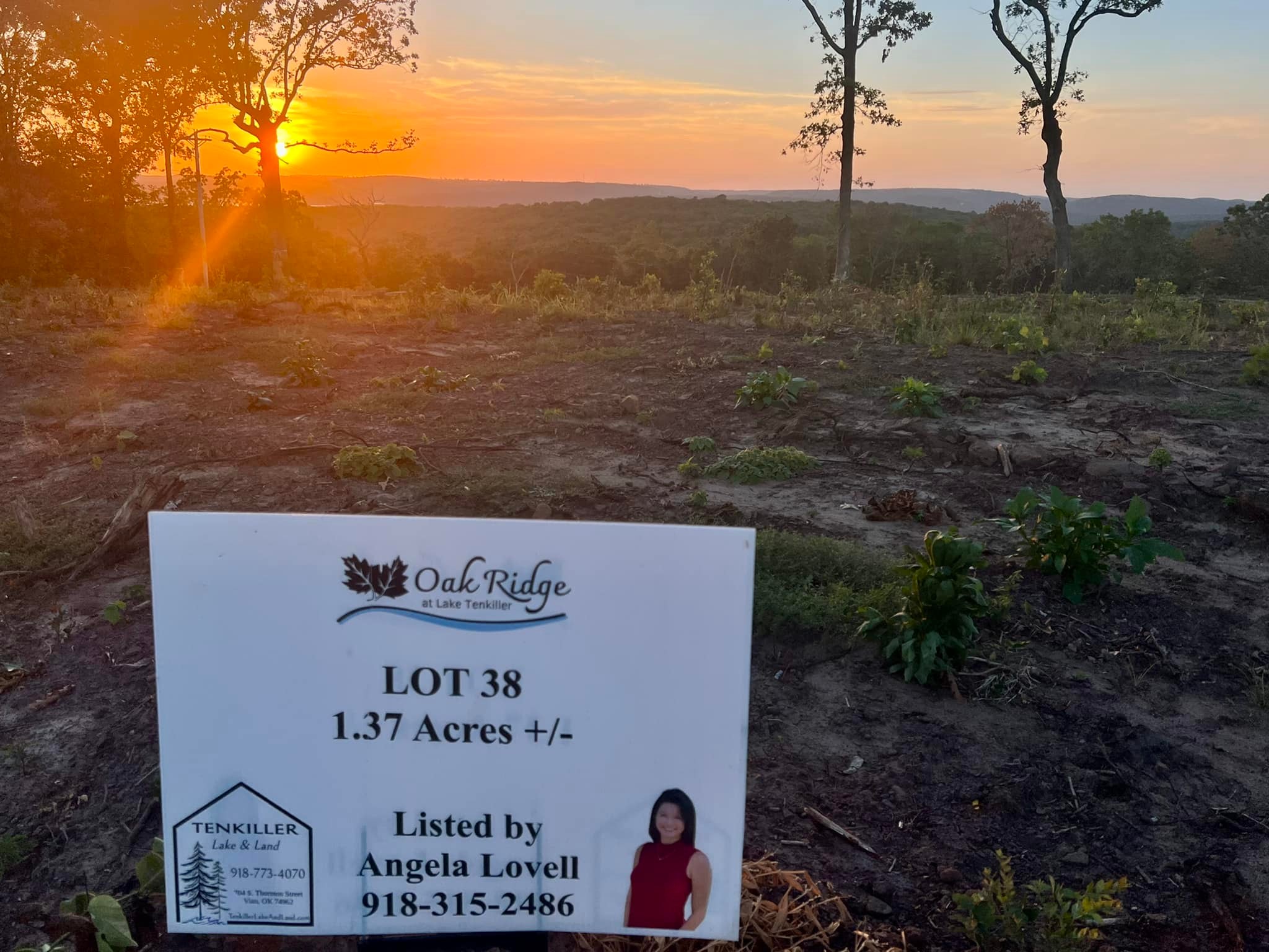 Updated photos of Oak... - Tenkiller Lake & Land Real Estate | Facebook
