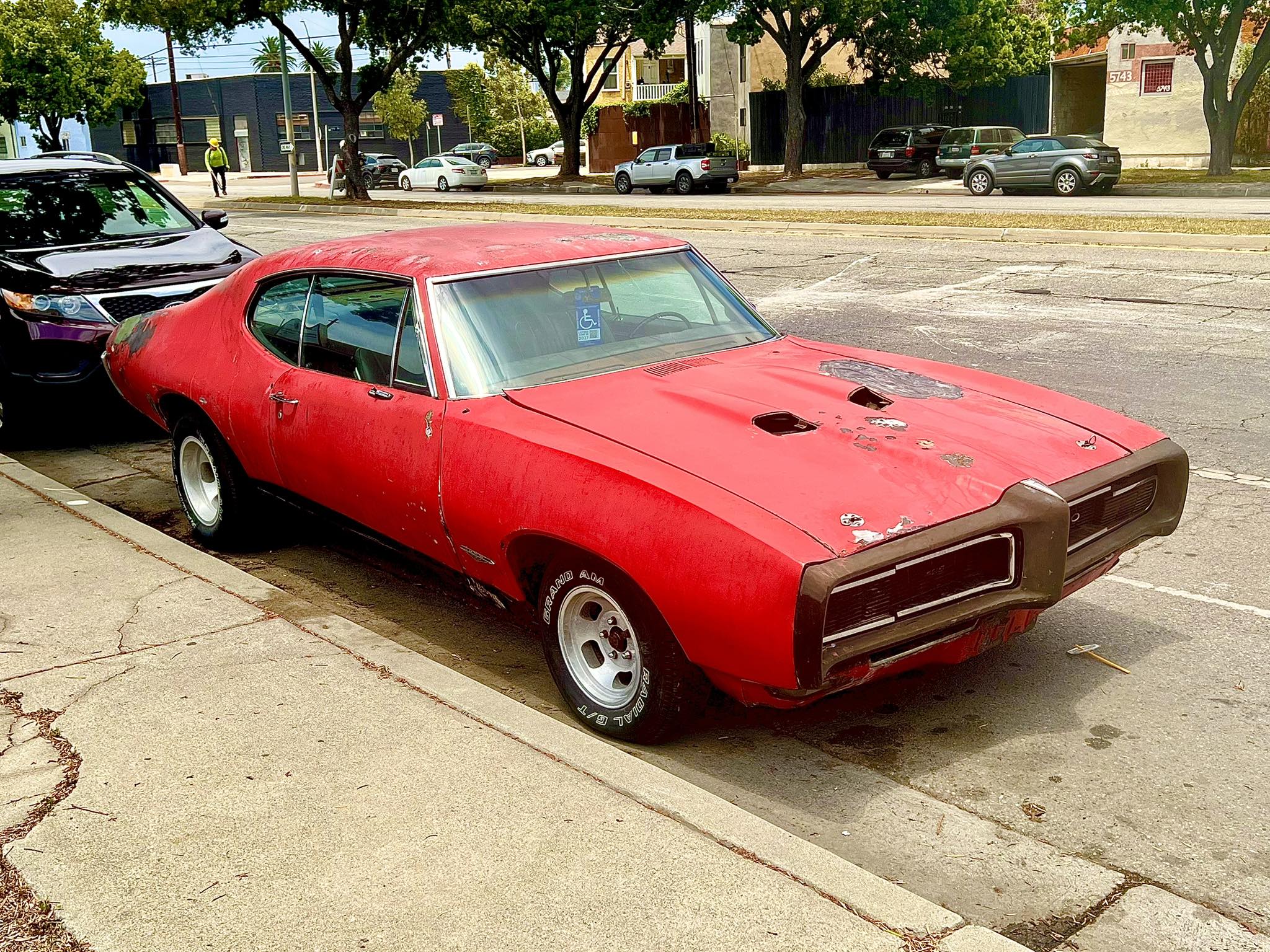 Restoring 1968 Pontiac GTO with 428 engine and Hurst shifter