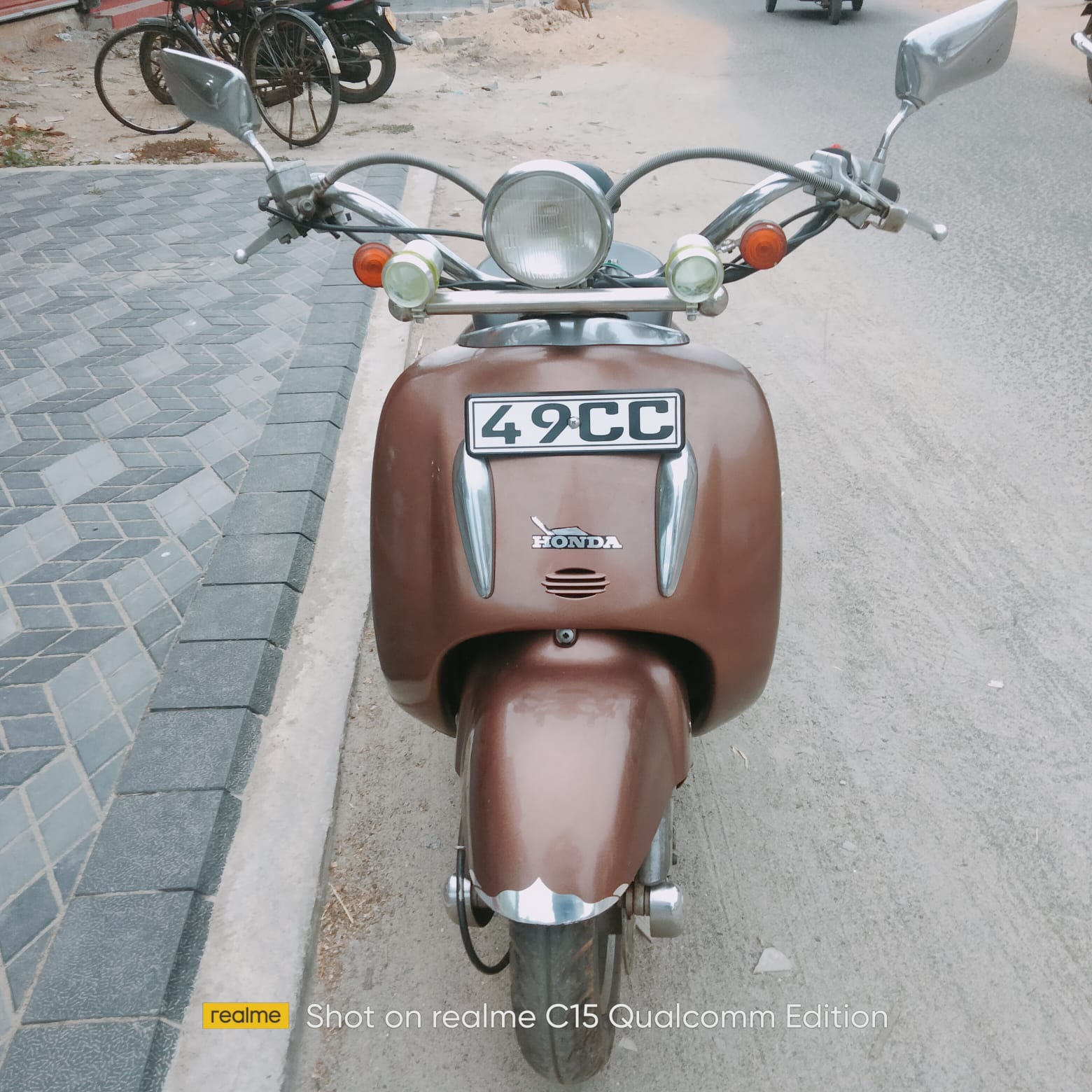 Honda Joker Price : 350000/-(Negotiable) Made in Japan (49cc 