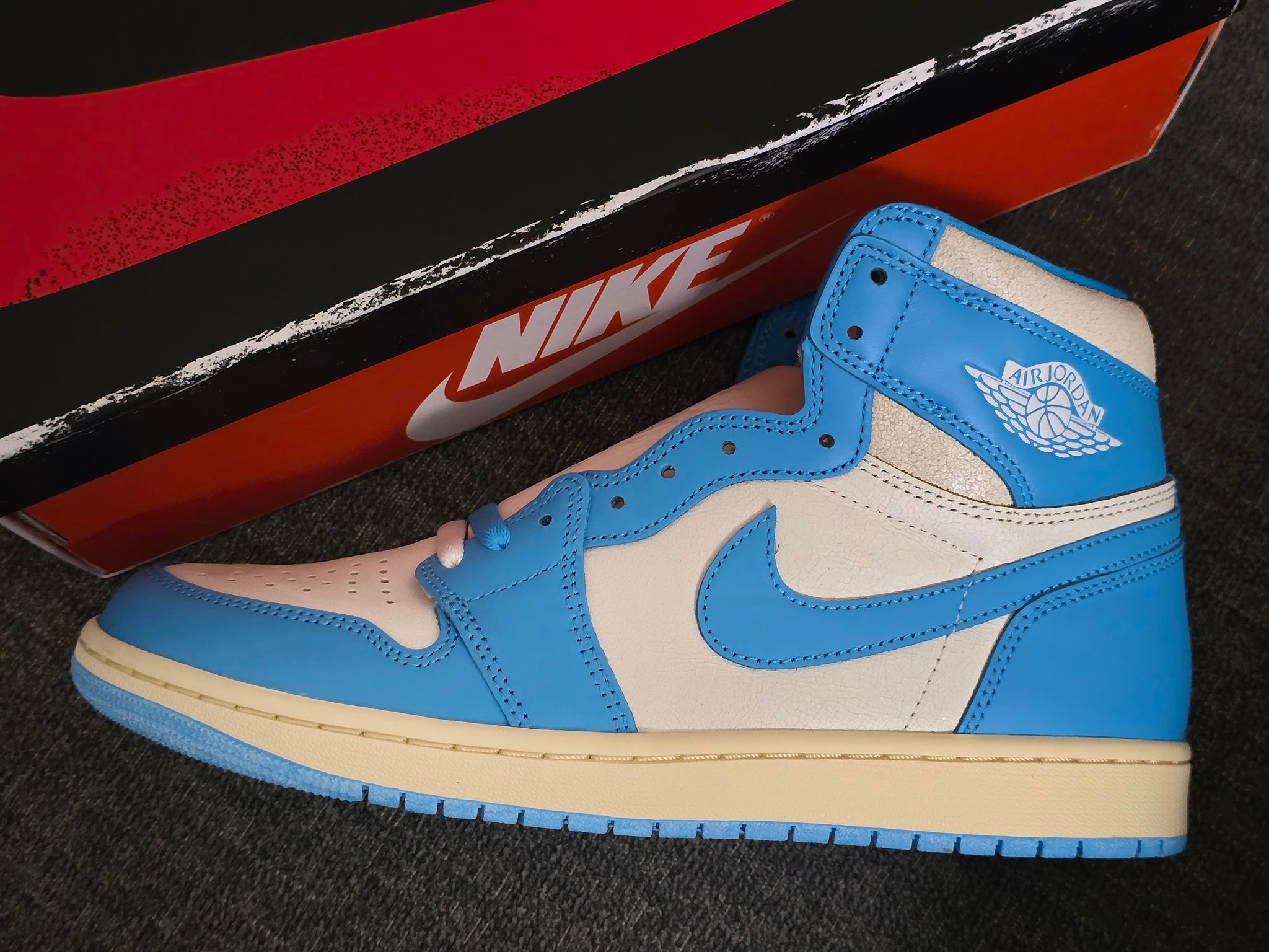 New】NIKE Air Jordan 1 UNC Reimagined 26.5cm