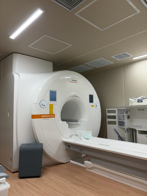 医学書院「膝MRI」 第4版】 メディカルスキャニング恵比寿院長 新津 守