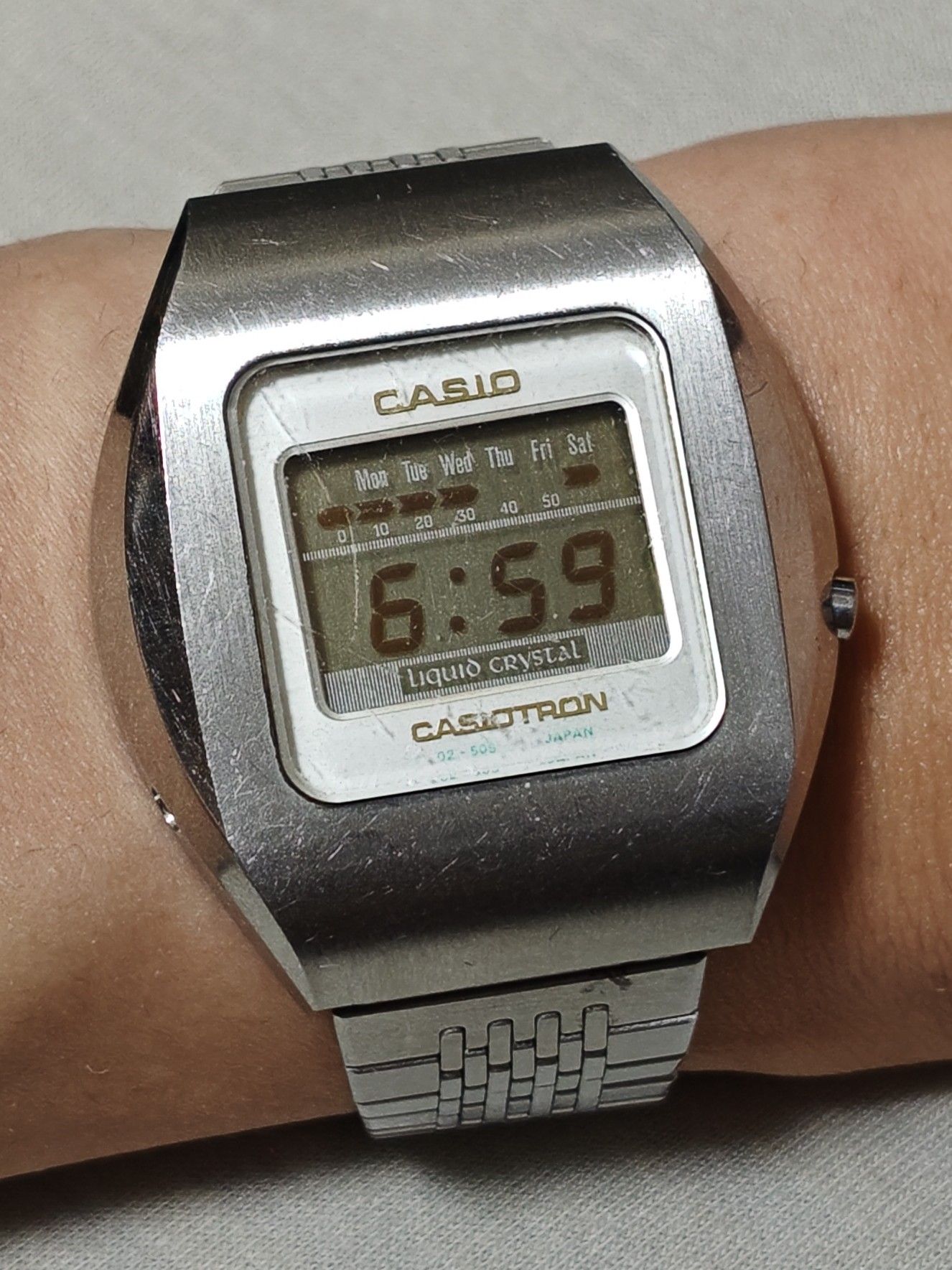 CASIO CASIOTRON QW02-63S (1975)