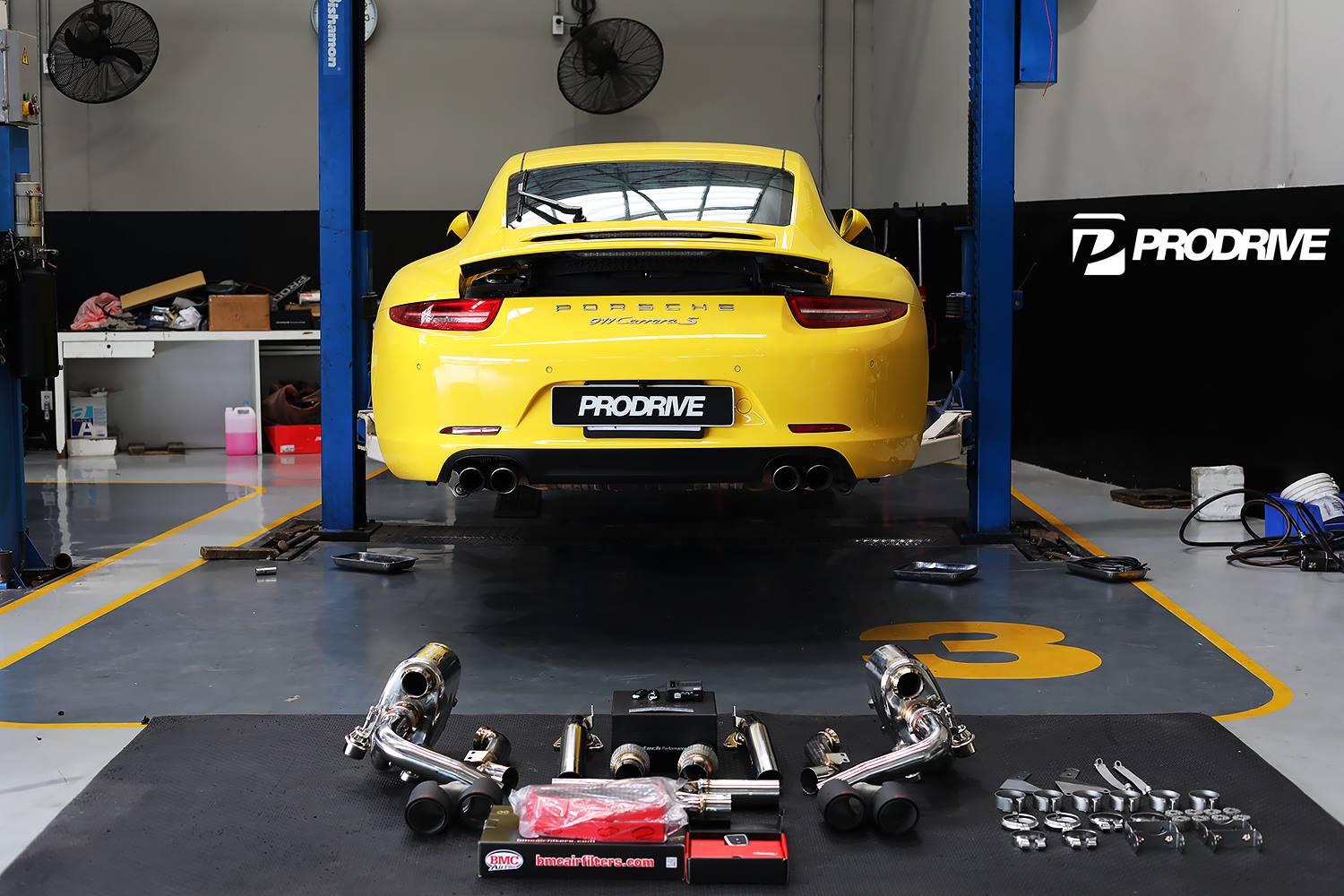 Prodrive - เตรียมติดตั้งท่อ IPE Innotech รุ่น F1 Full... | Facebook