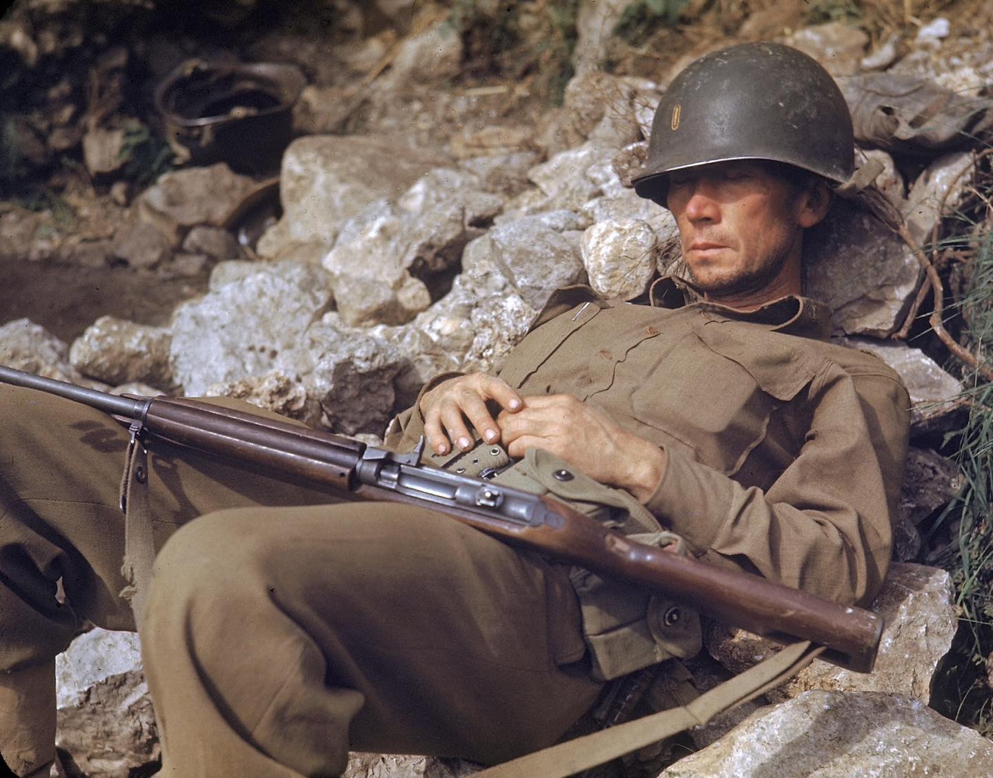 World - Chief Warrant Officer with an M1 Carbine taking a rest in Italy ...