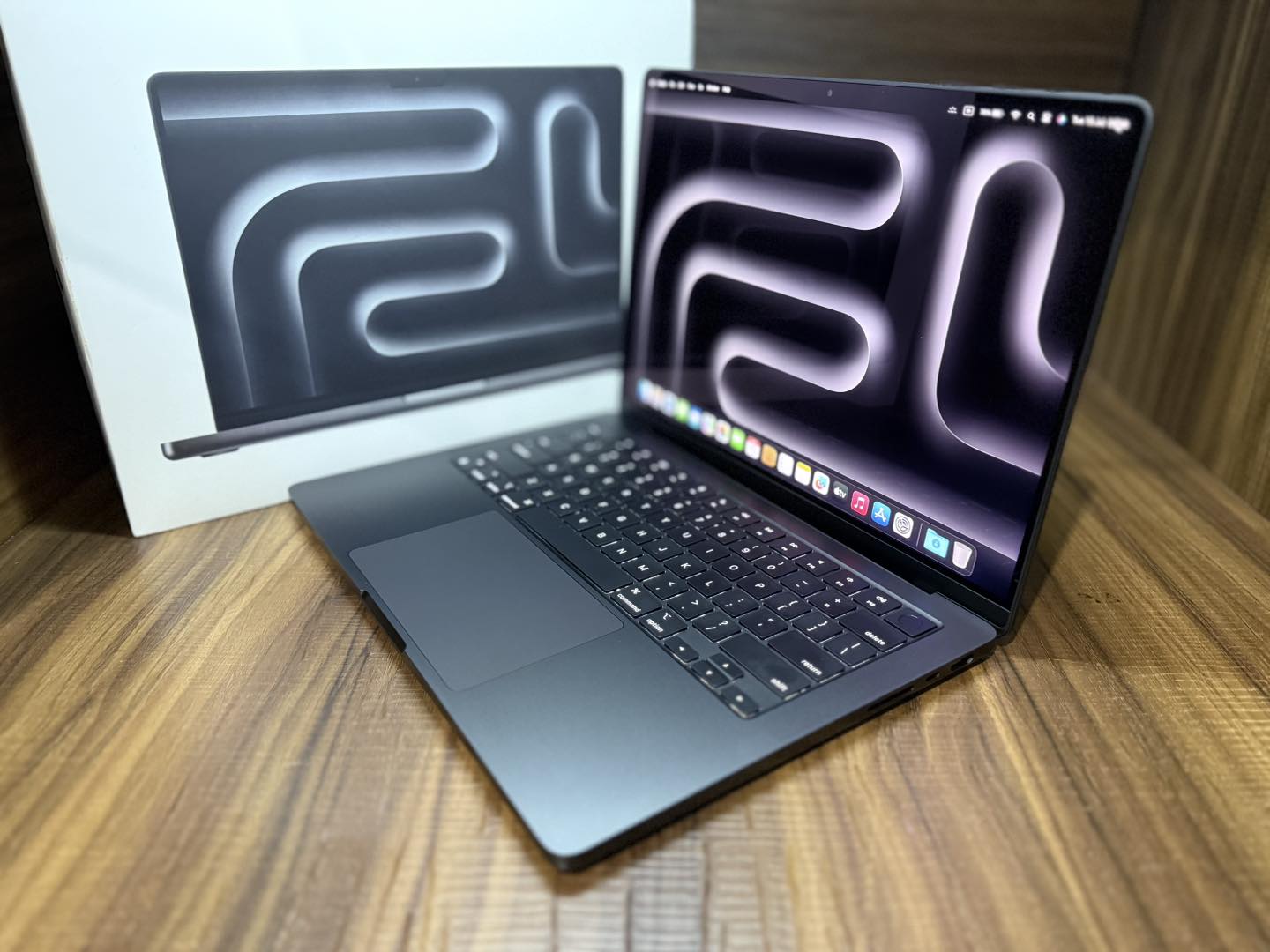 Apple MacBook Pro l M3 Pro Chip l Year 2023 Late l Model A2992 l 