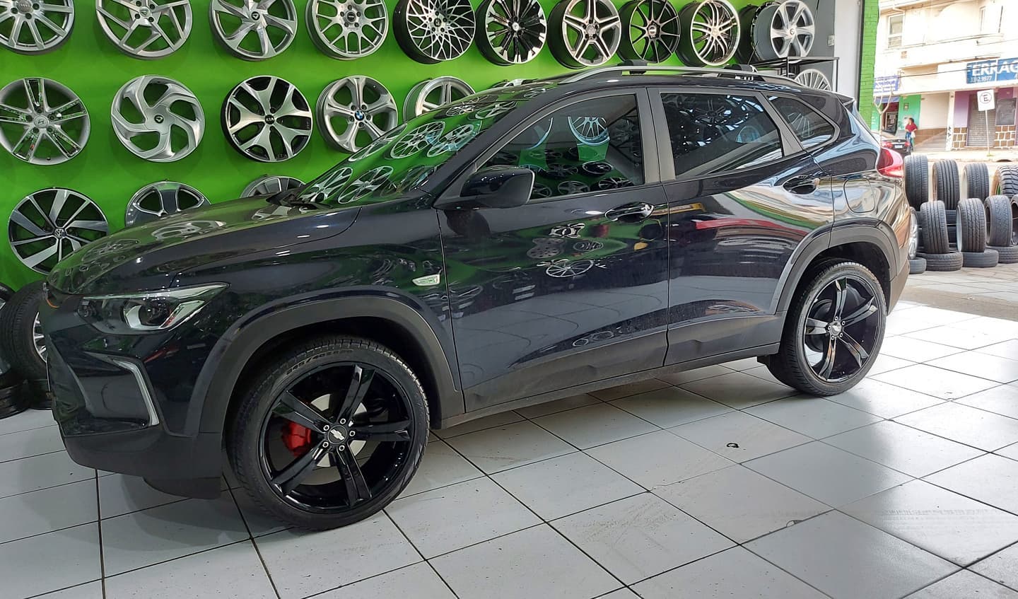 🚘 Gm Tracker Roda Aro 20... - INDY RODAS - Auto Center