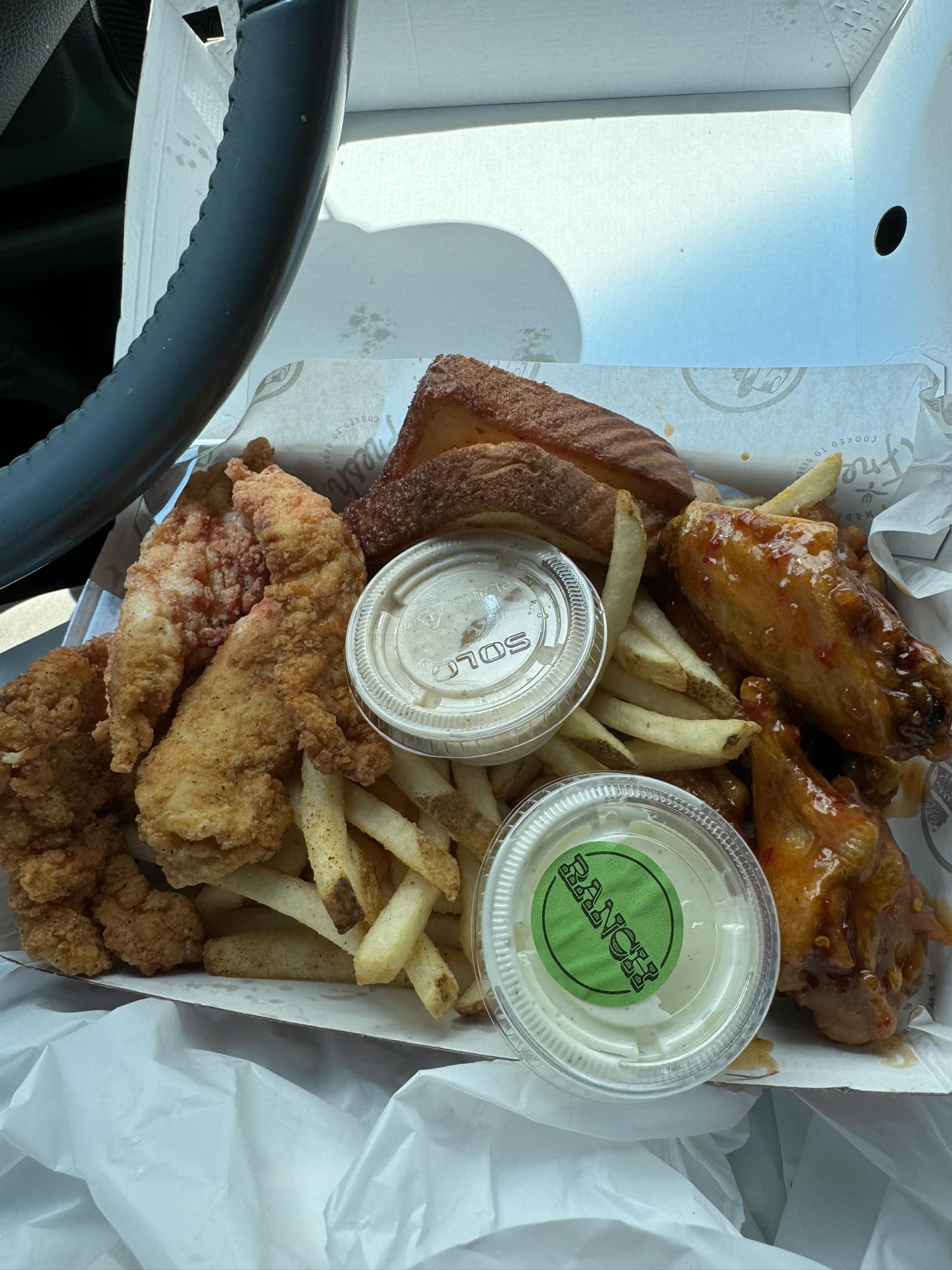 Slim Chickens 3 pc box is delicious