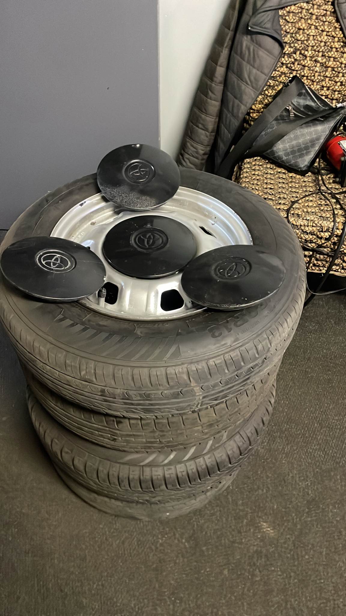 OEM Toyota Tazz wheels 4X100 PCD with centre caps - Car Wheels, Tires ...