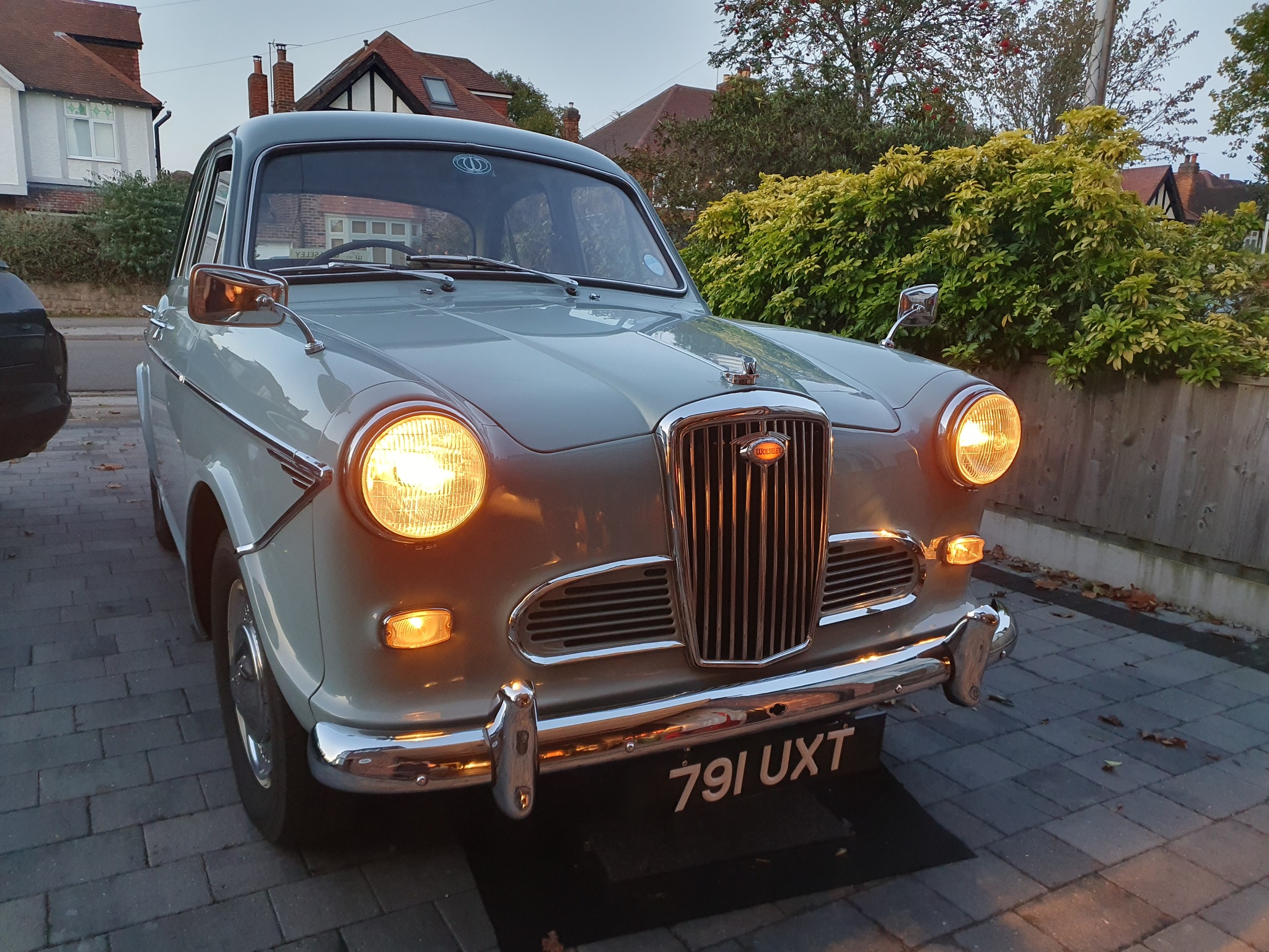 Wolseley 1500 and Riley One Point Five | I do love the soft glow of the ...