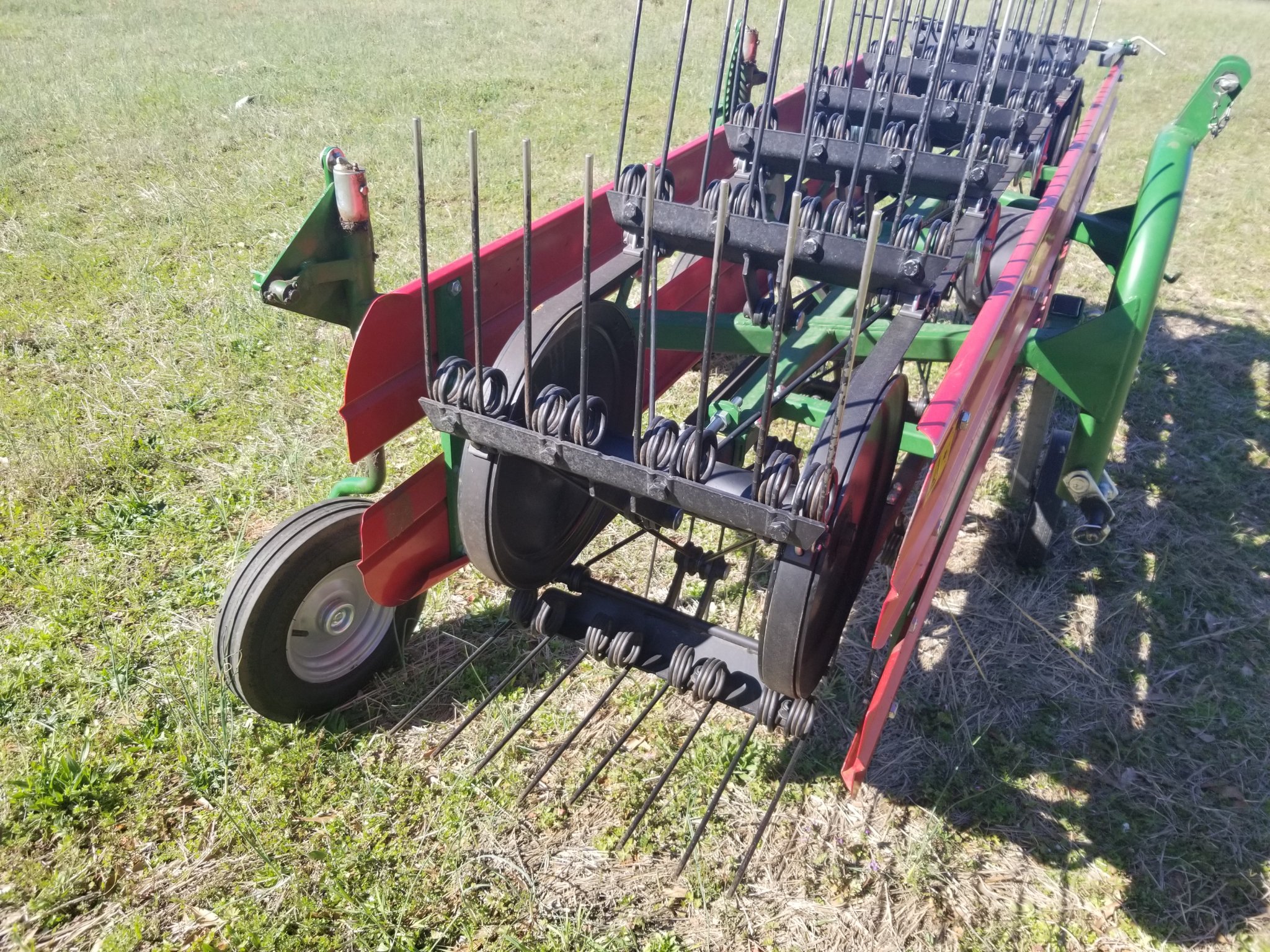 Molon Hay Rake and Tedder - Garden Tools & Equipment - Starr, South ...