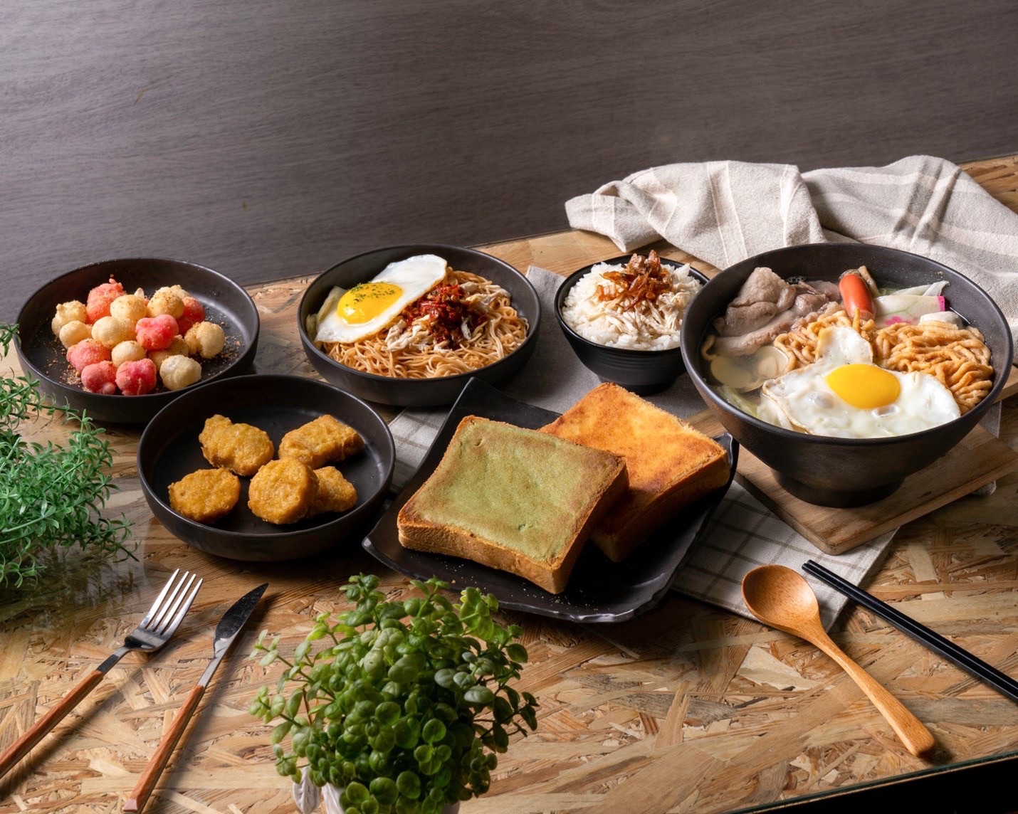 隔壁宵夜中華東店-東區宵夜/晚餐/美食 | Tainan