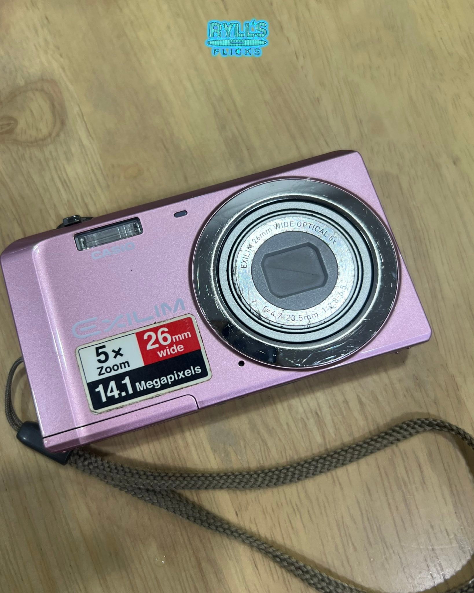 Casio Exilim EX-ZS5 (Baby Pink) Price: ₱4,000 (fixed) IG: ryll 
