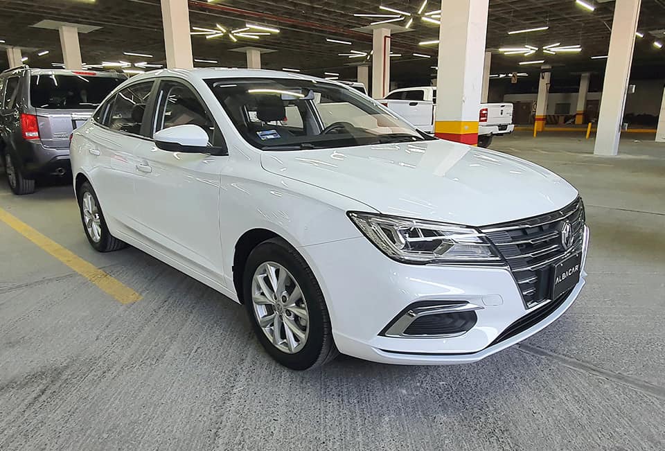 Perla Rios Asesor... - Perla Rios Asesor automotriz