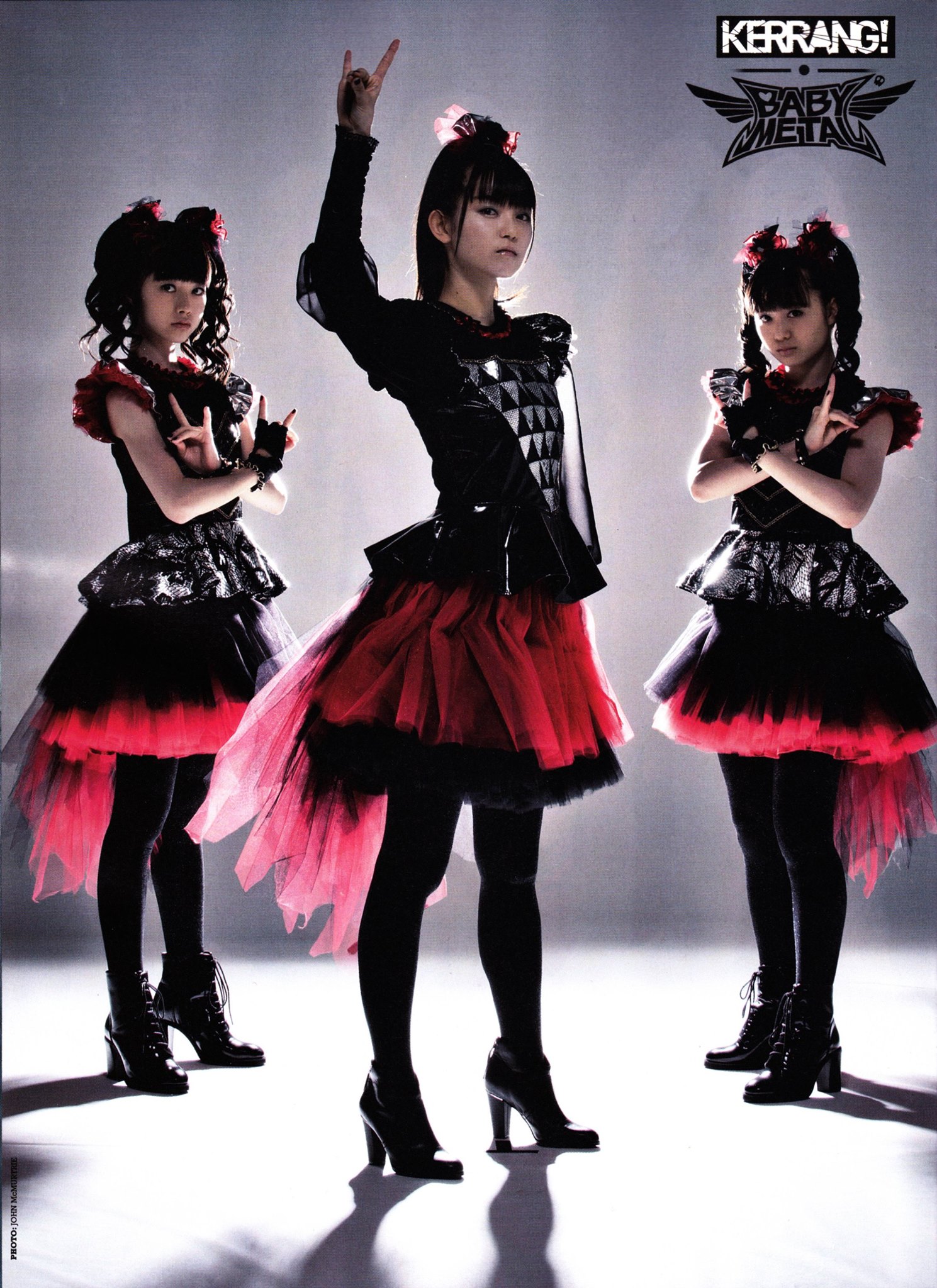 BABYMETAL - BABYMETAL poster in Kerrang issue 1633~ Photographing 
