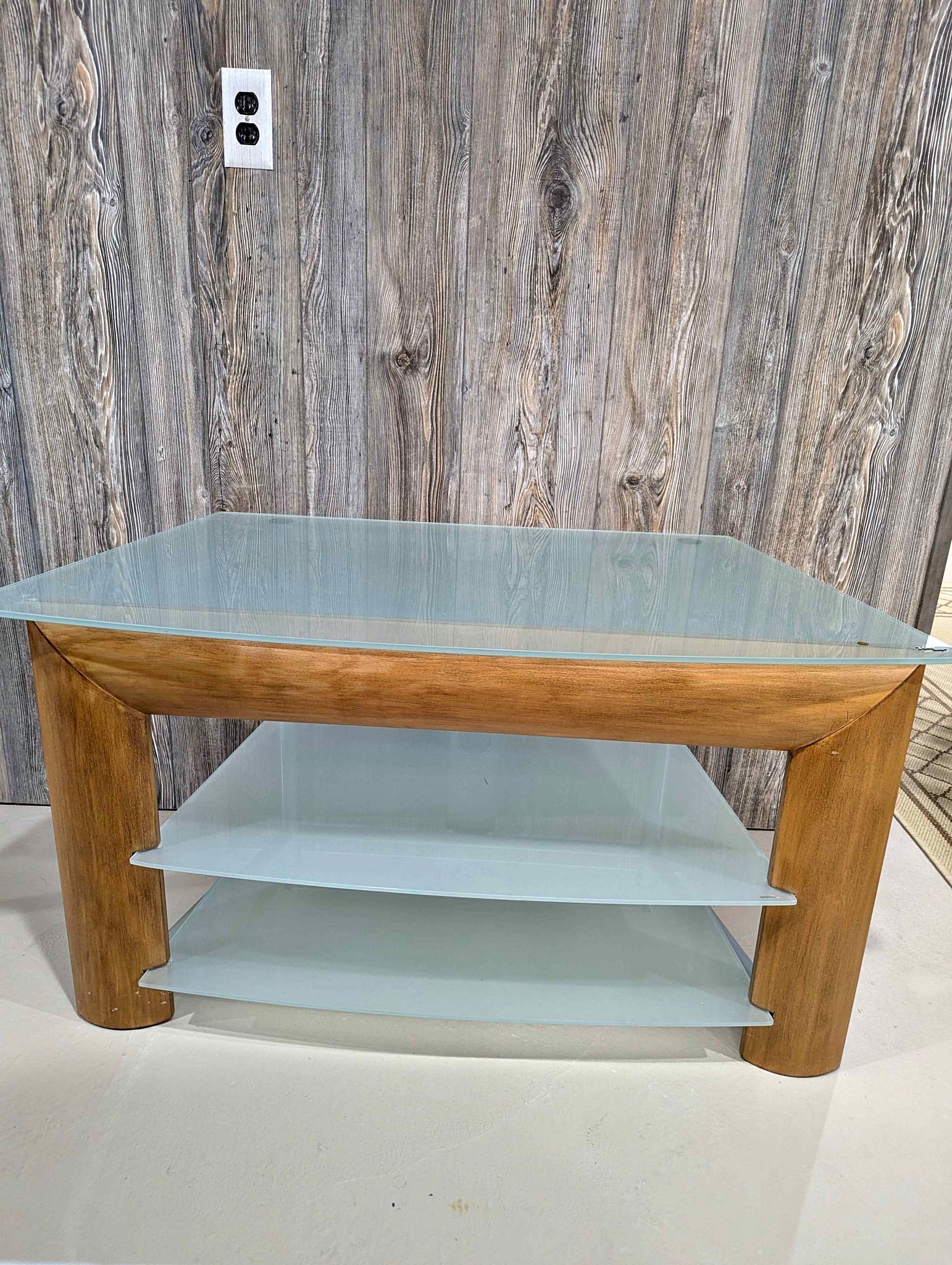 Set of 2 accent tables - Outdoor Tables - Utica, Michigan | Facebook ...