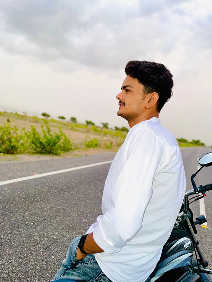Hamid Ghelot - Hamid Ghelot added a new photo.