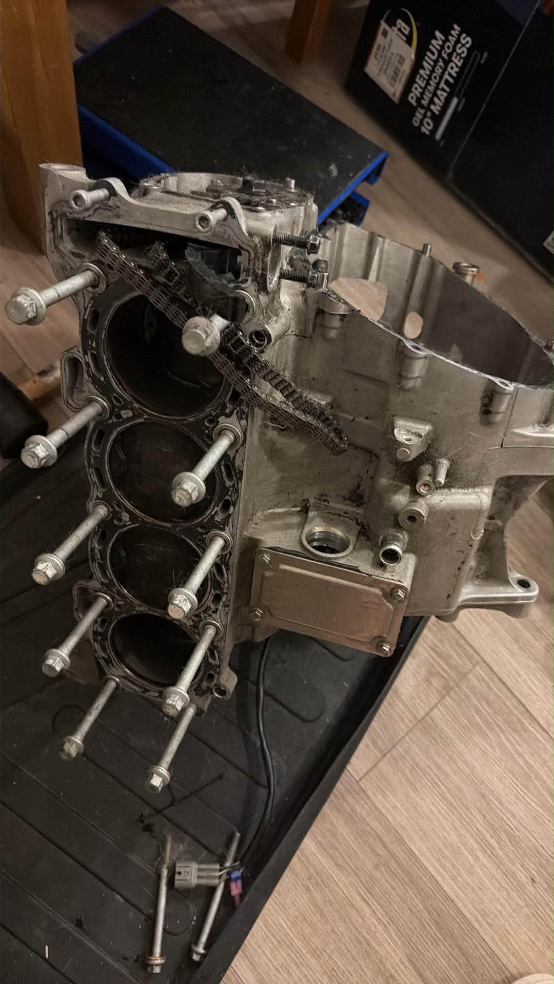 Kawasaki Ninja ZX-10R engine parts for sale: Gen4/Gen5 block
