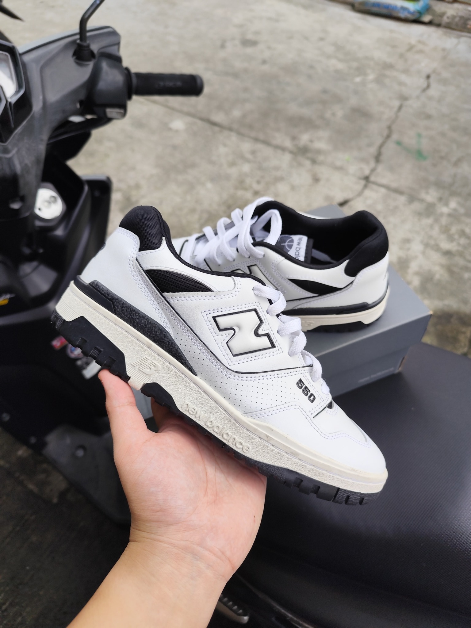 New balance 8 1/2 y 9