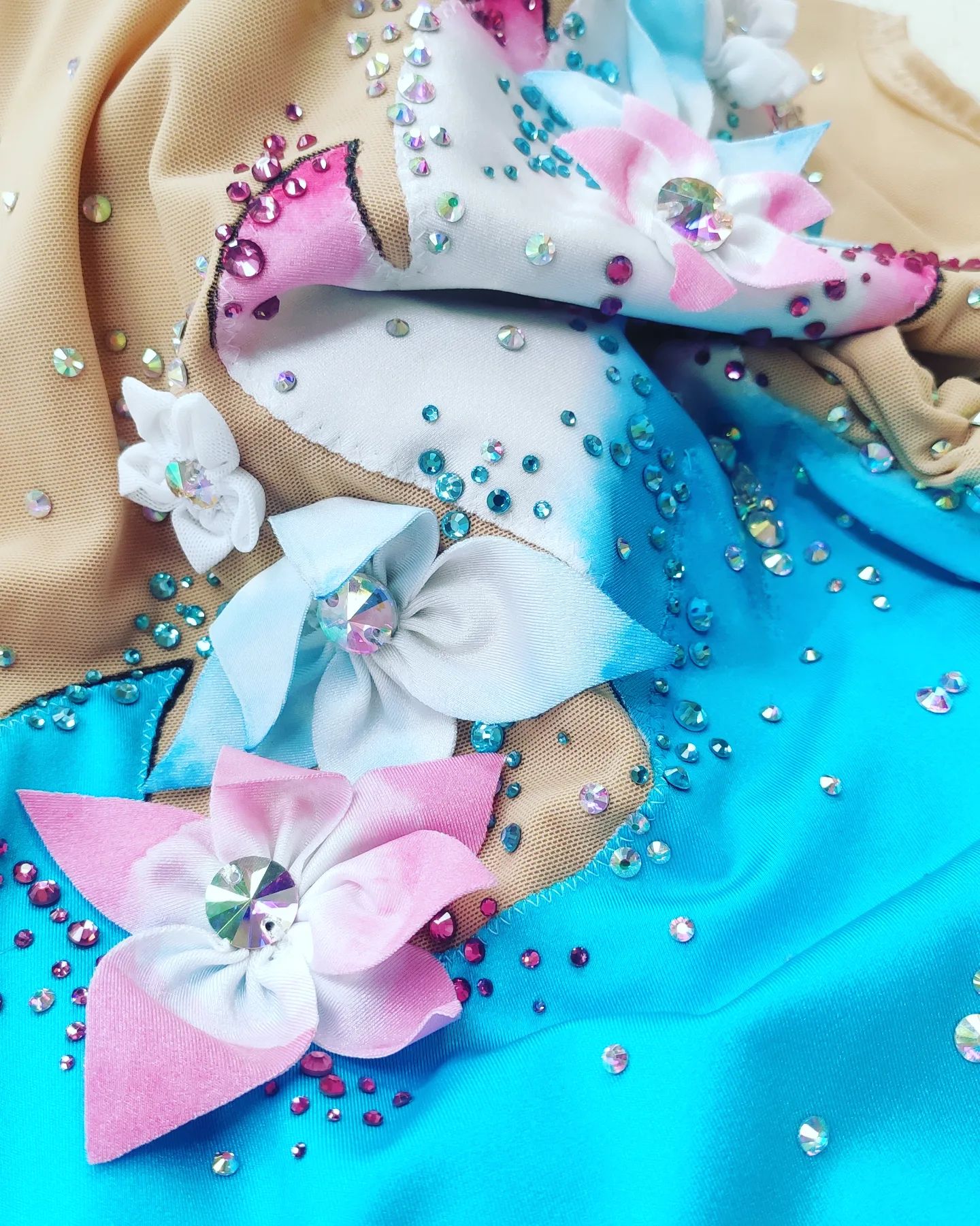 Elite Maillots - 💖💎 Tonos dulces. Este maillot sencillo... | Facebook