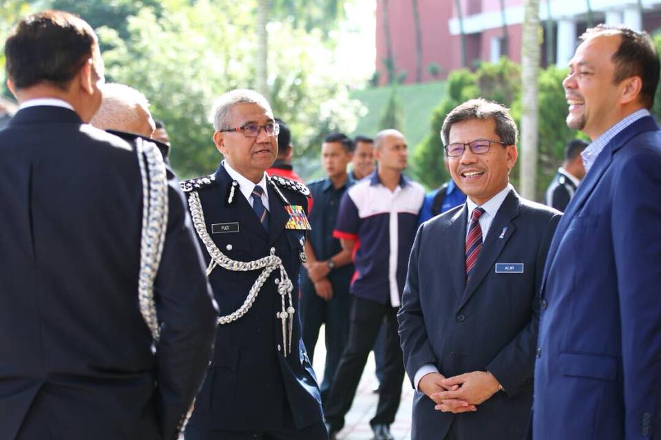 Majlis Menandatangani... - Kementerian Dalam Negeri (KDN)