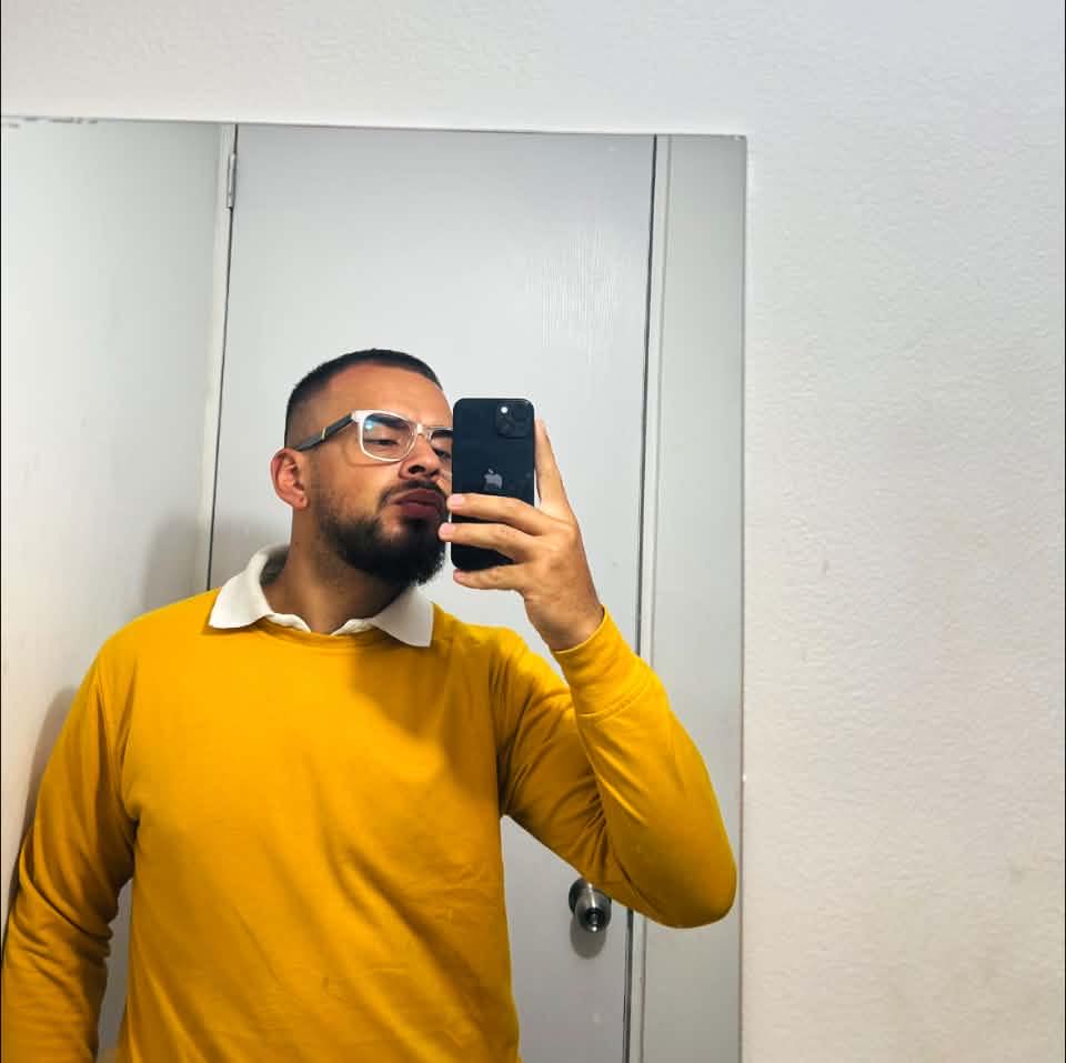 Solo basta un poco de amor para sentir que puedo con todo lo que duele ...